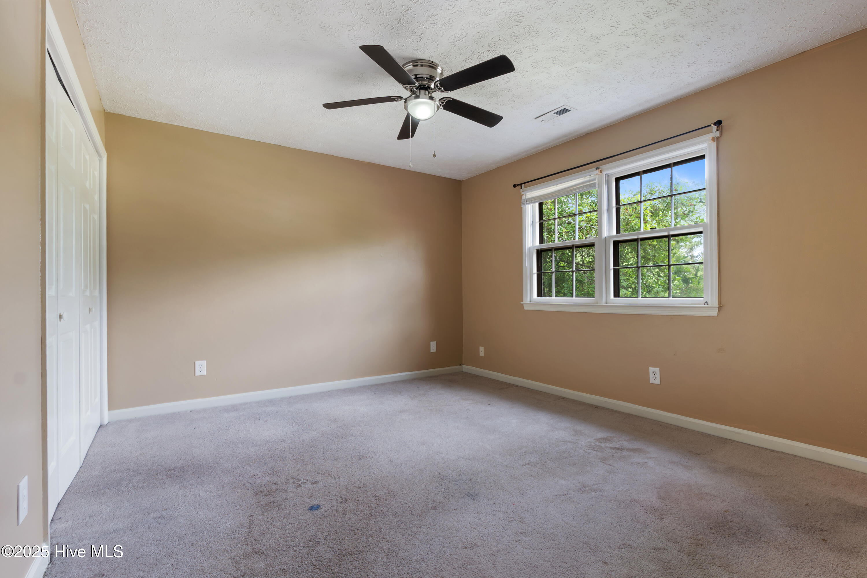 1612 Hennessy Place Property Photo 19