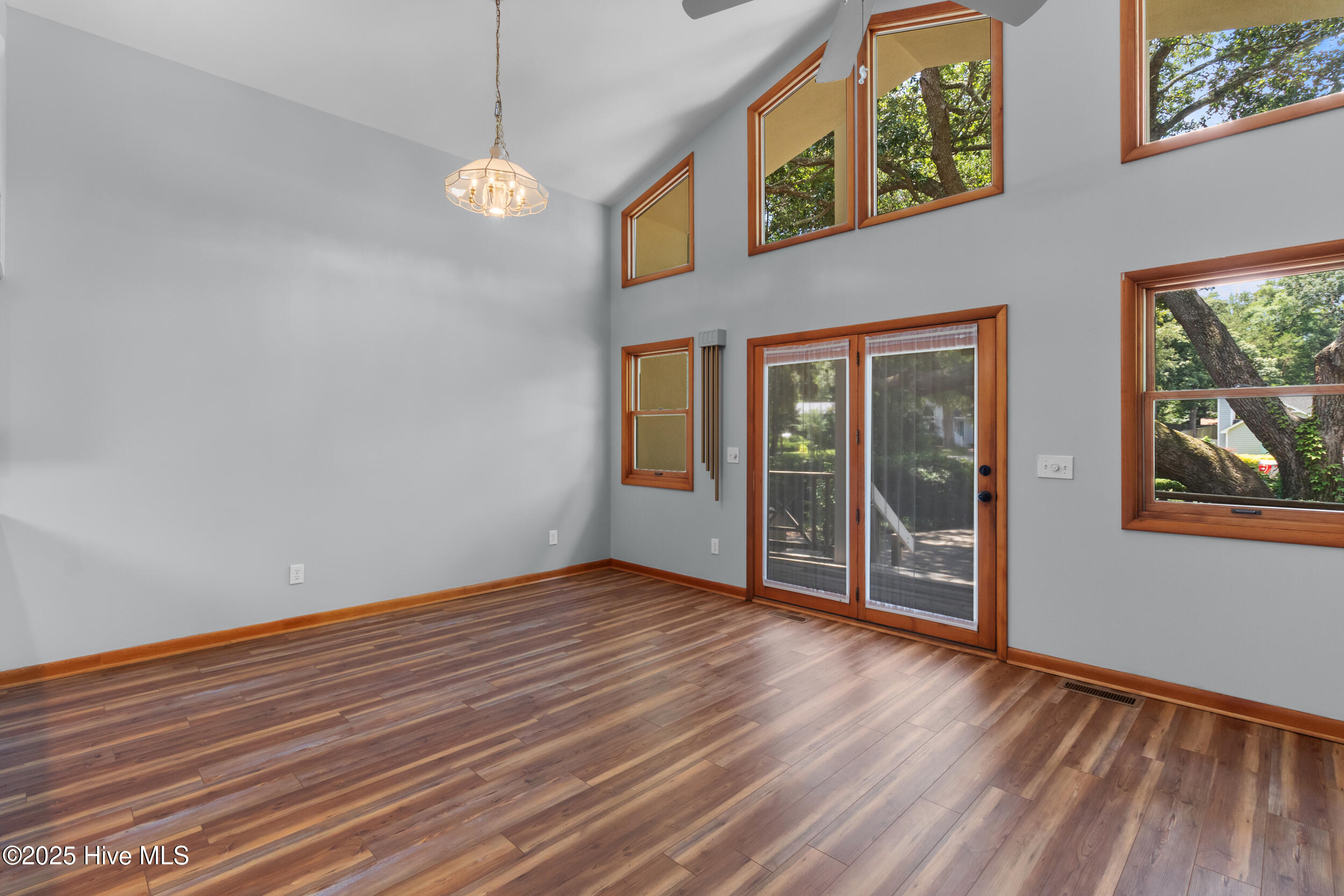 1507 Ebb Drive Property Photo 14