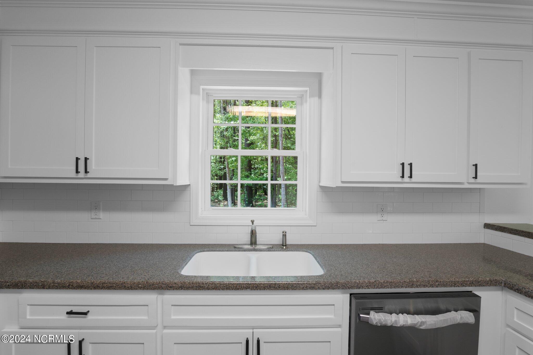 216 Coastal Drive Property Photo 18