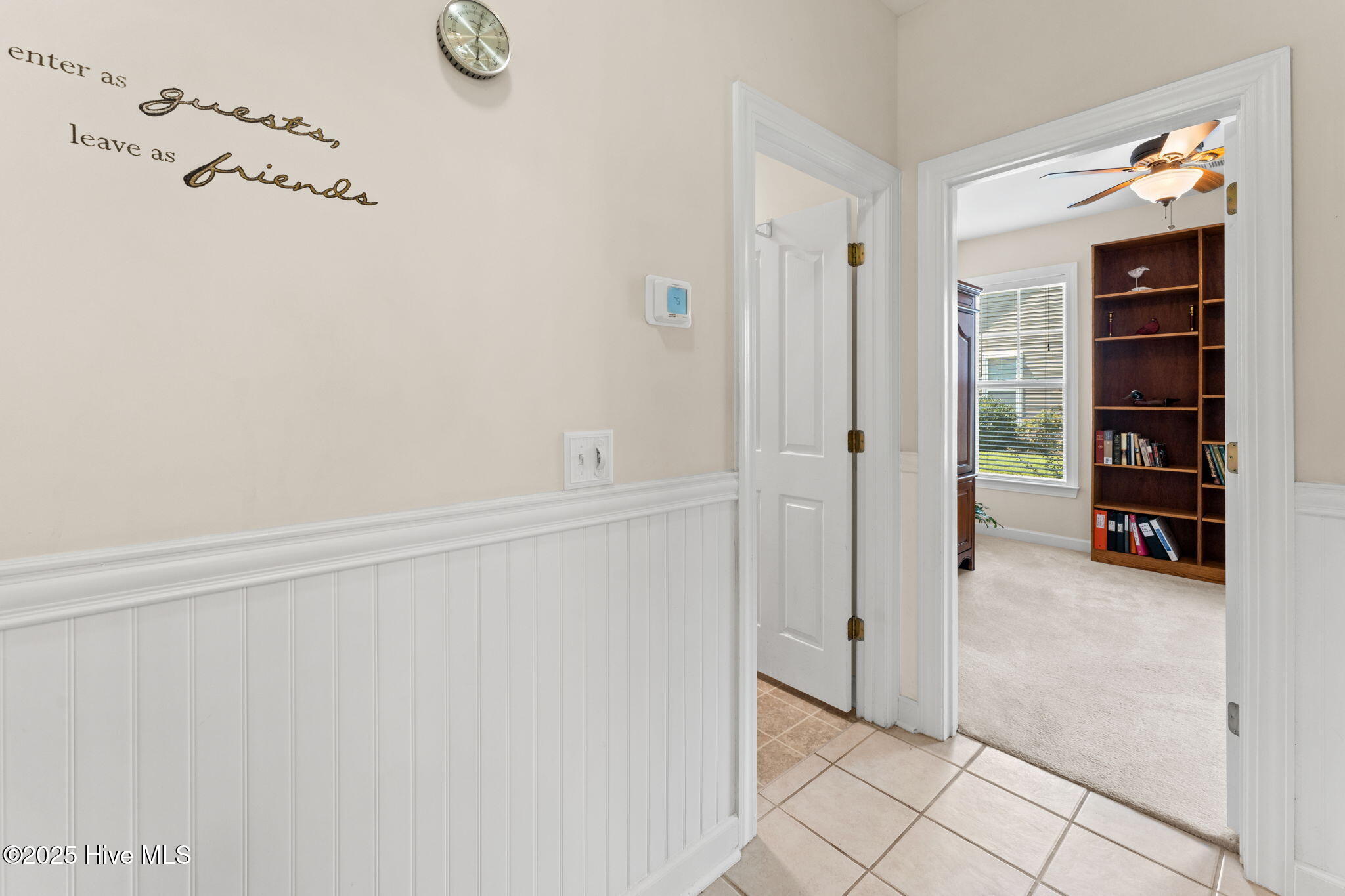 923 Meadowlands Trail Property Photo 29