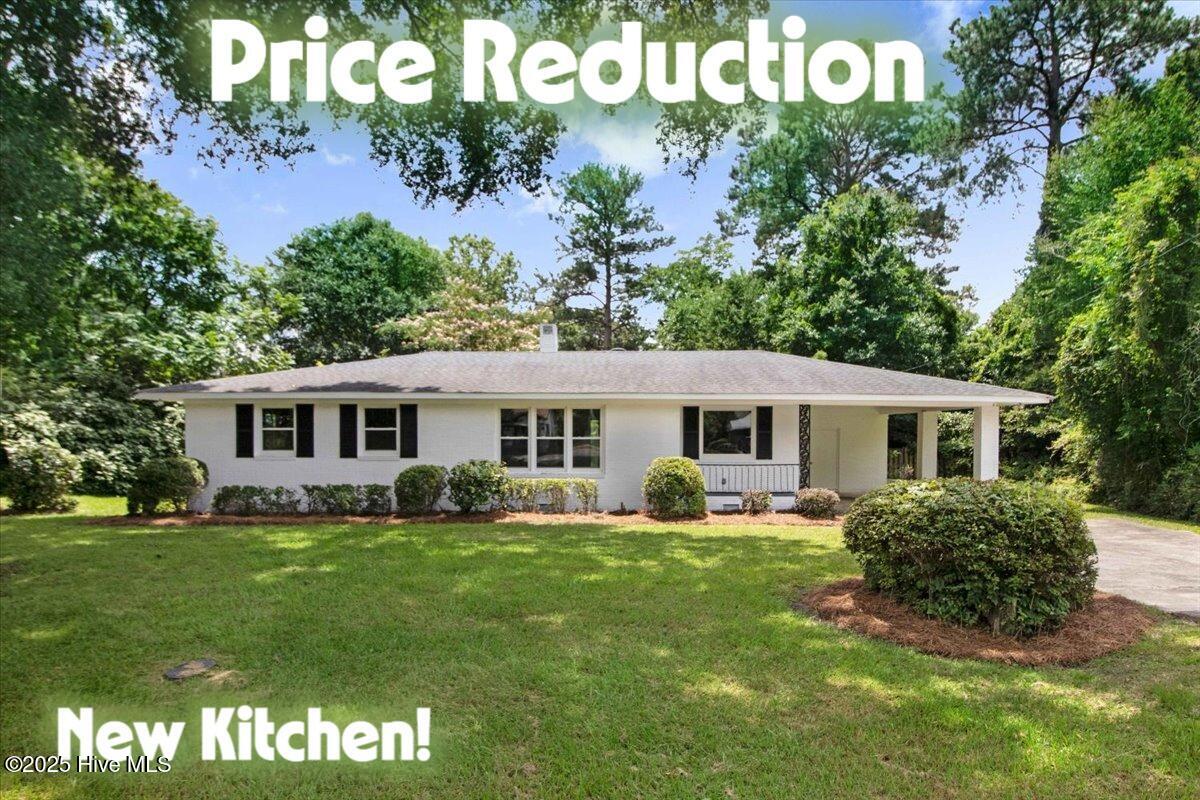 527 W College Street Property Photo 1