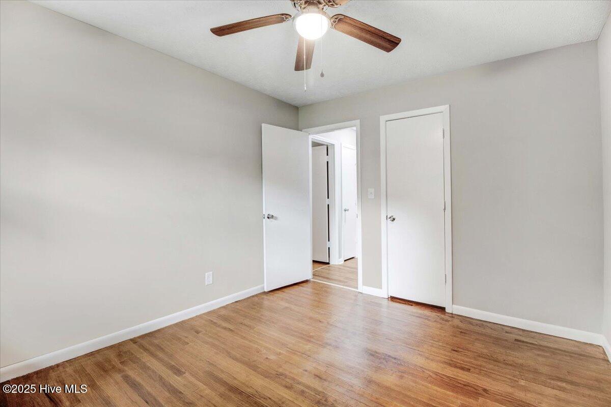 527 W College Street Property Photo 38