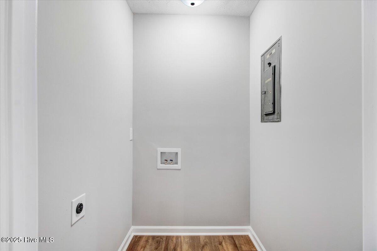 527 W College Street Property Photo 39