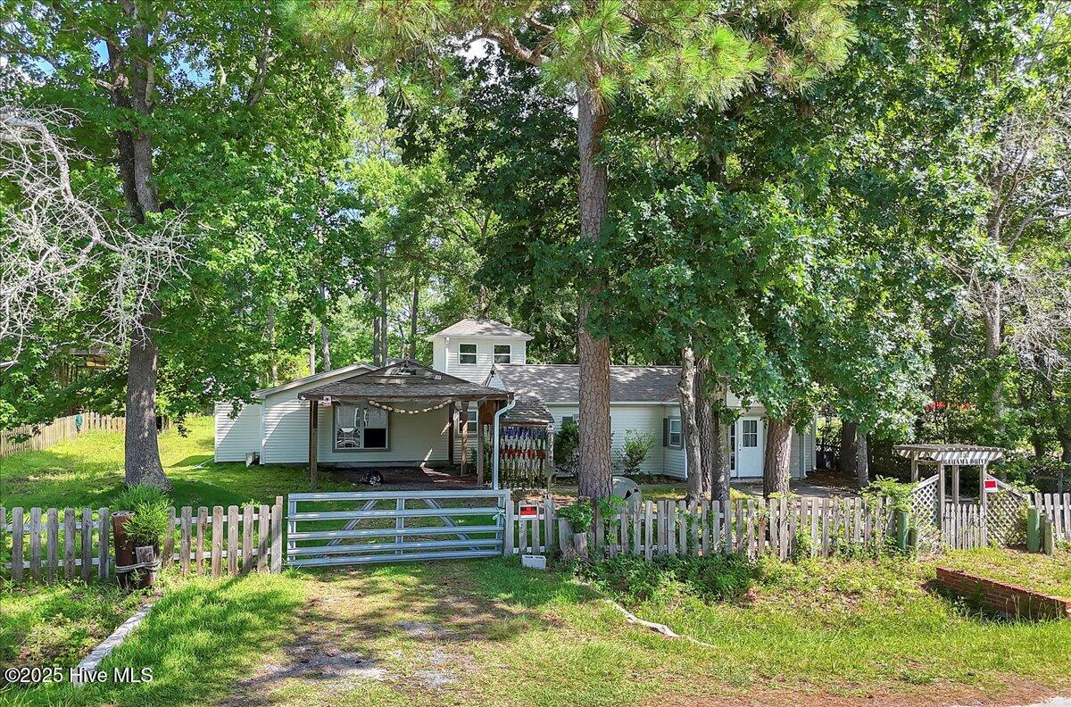 197 Bahama Drive Property Photo 1