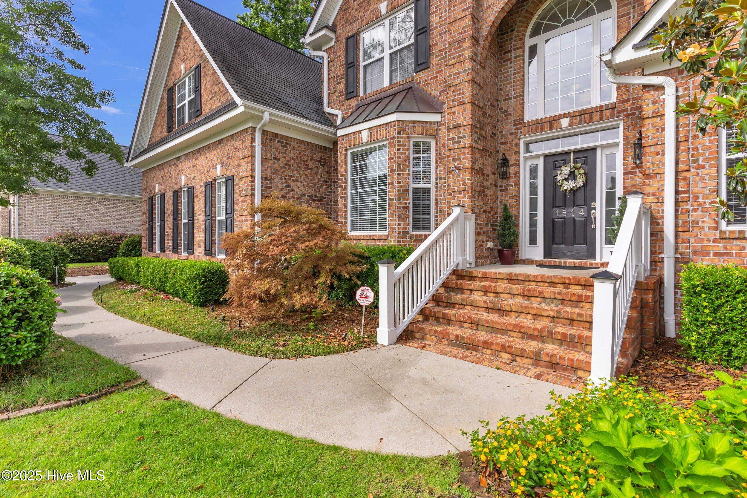 1514 Grandiflora Drive Property Photo 1