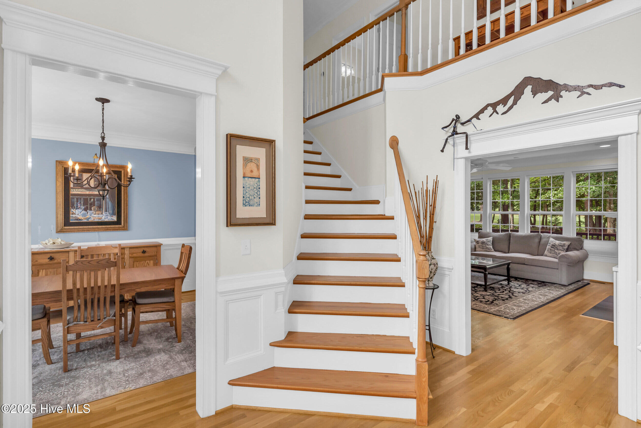 1514 Grandiflora Drive Property Photo 7