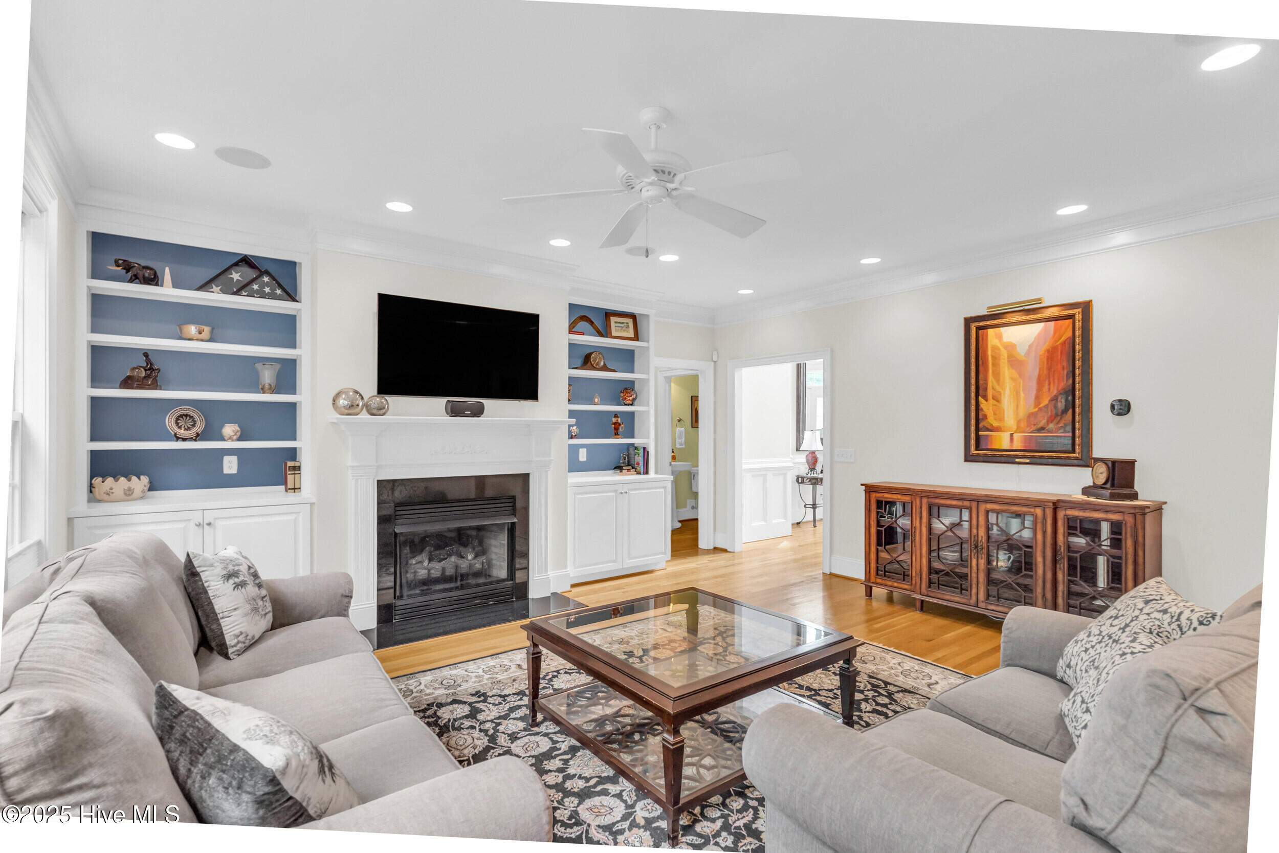 1514 Grandiflora Drive Property Photo 9