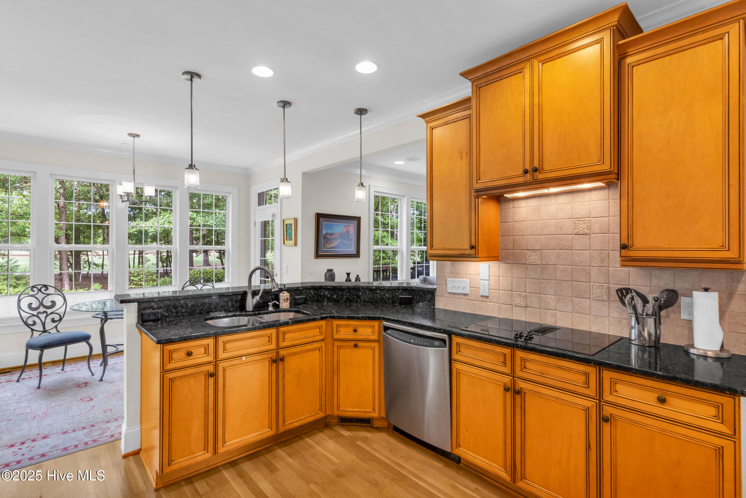 1514 Grandiflora Drive Property Photo 15