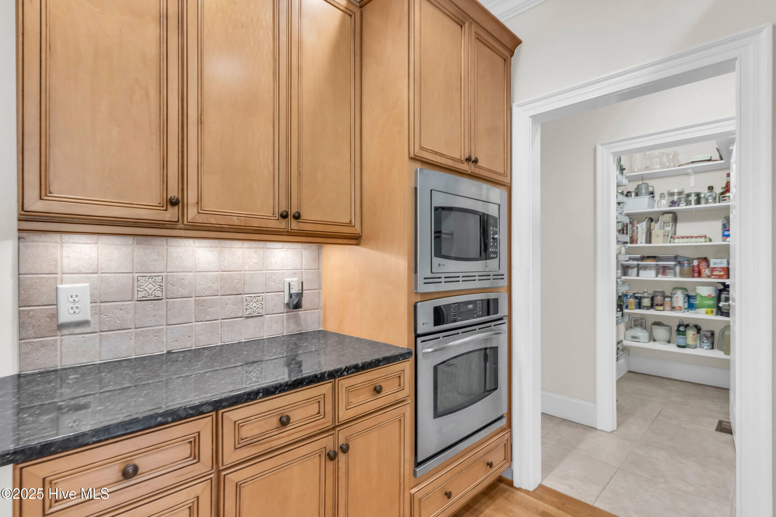 1514 Grandiflora Drive Property Photo 16