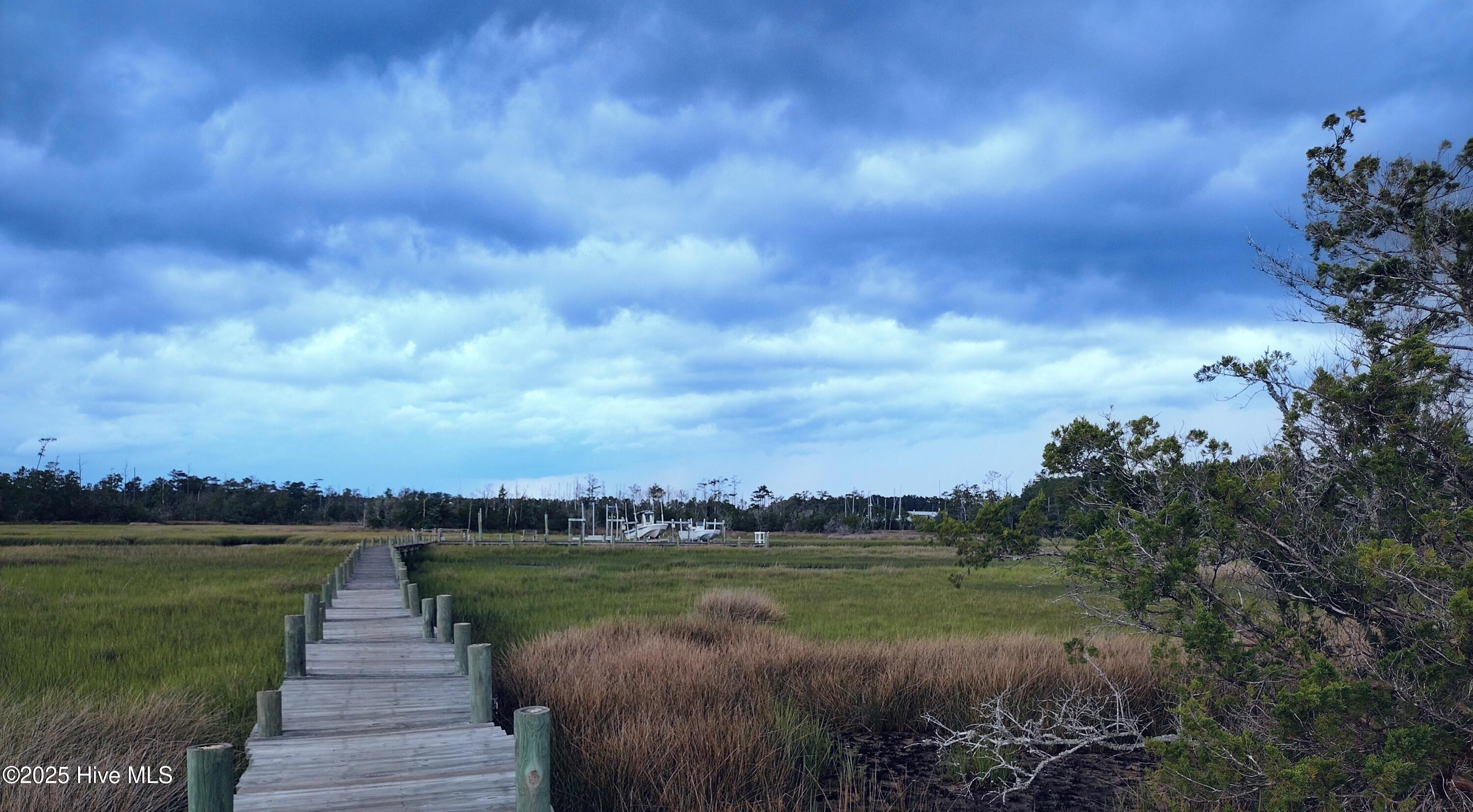 510 Shipmast Court Property Photo 2