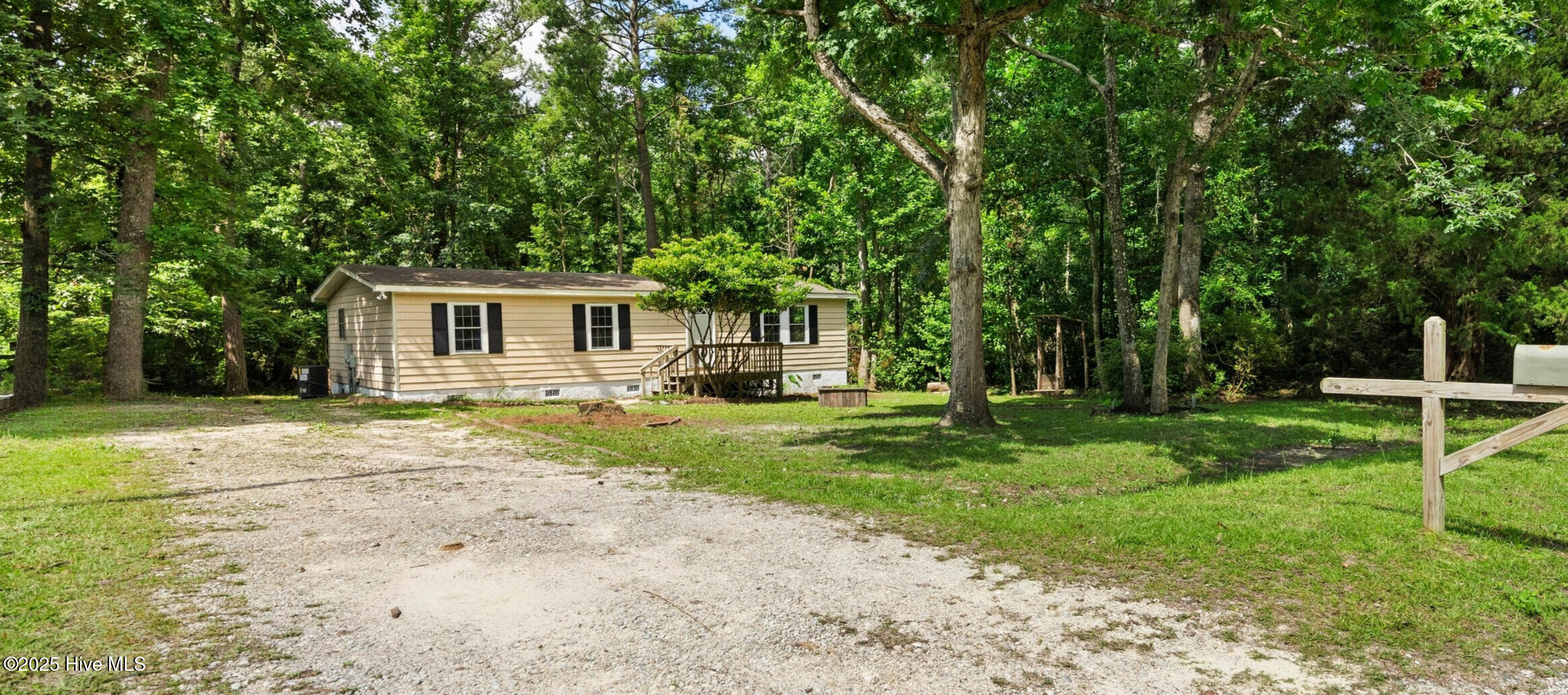666 Bay Harbor Drive Property Photo 1
