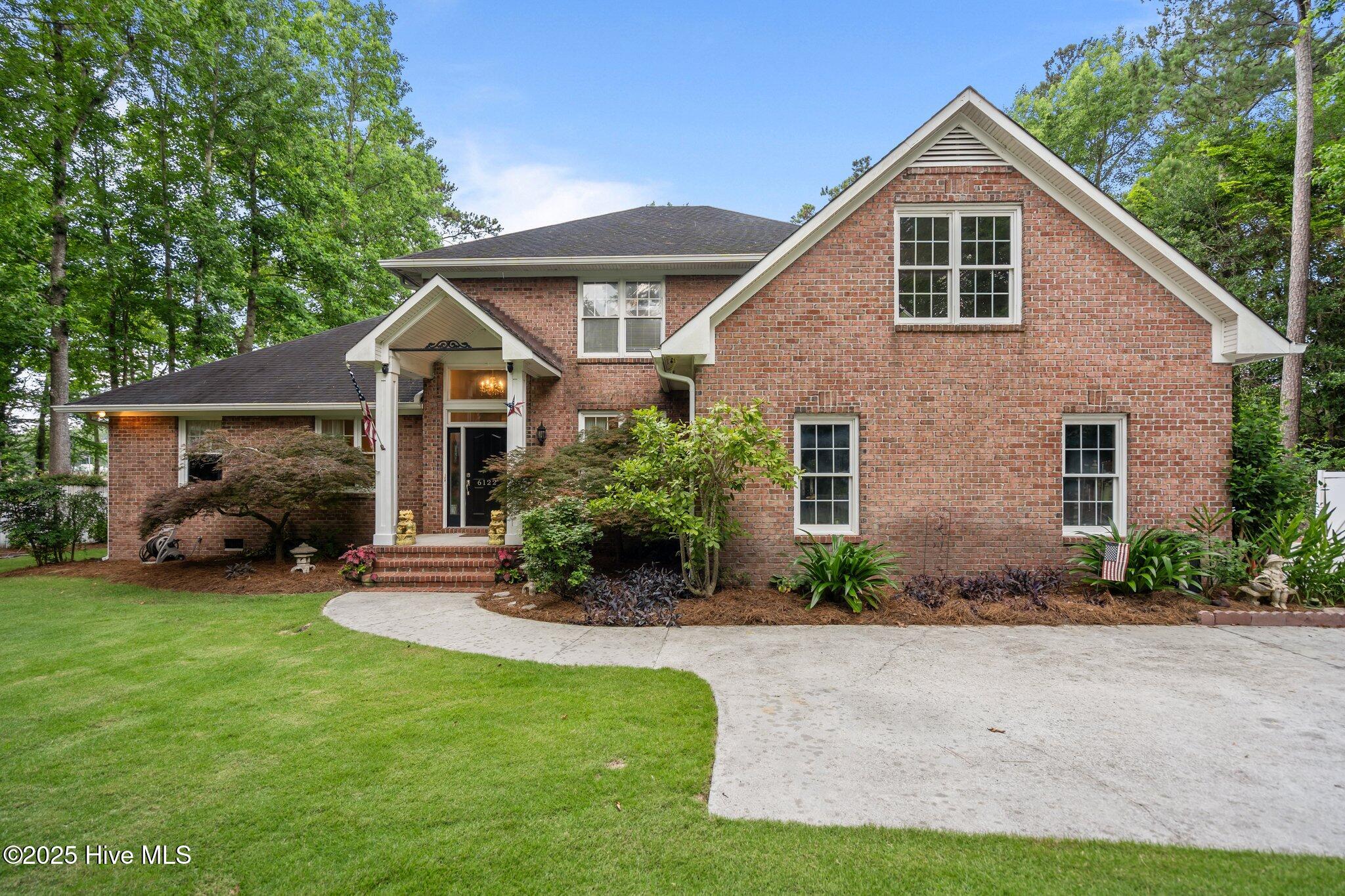 6122 Timber Creek Lane Property Photo 1