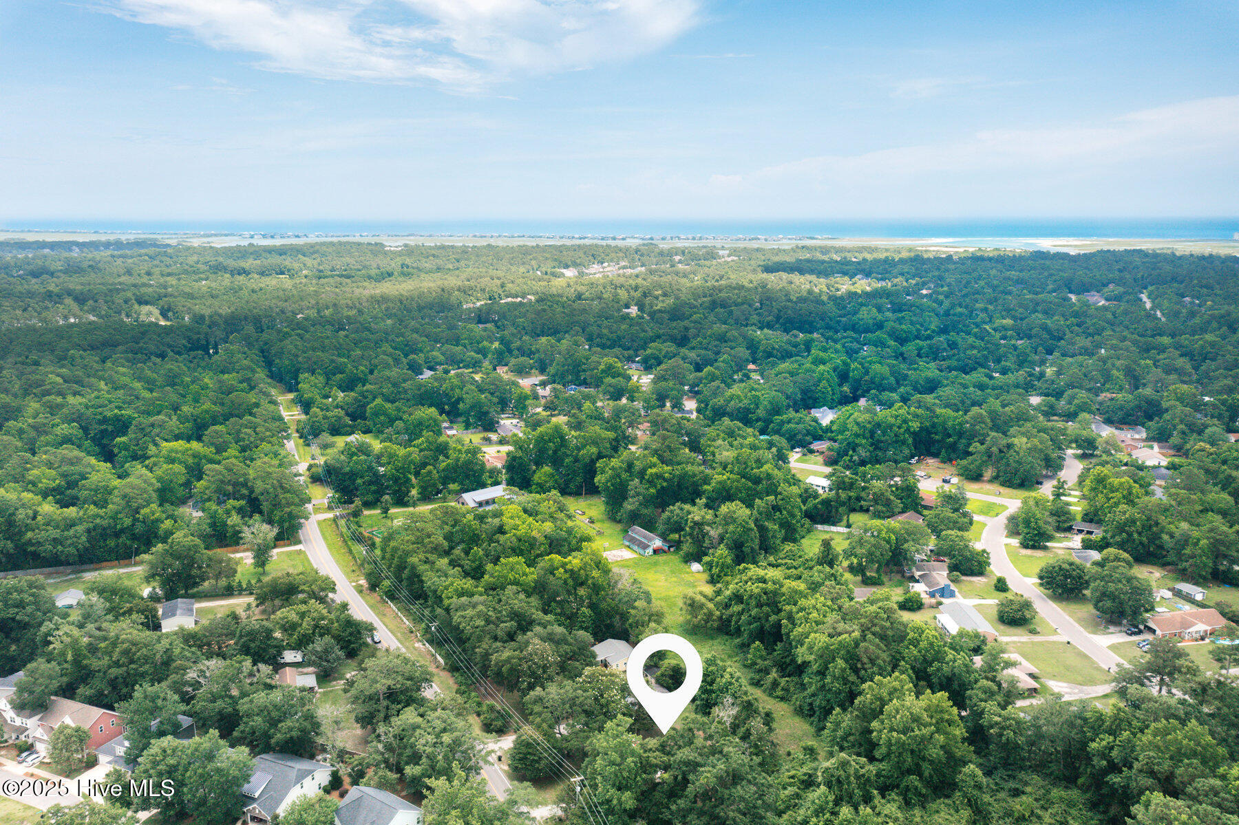628 Middle Sound Loop Road Property Photo 3