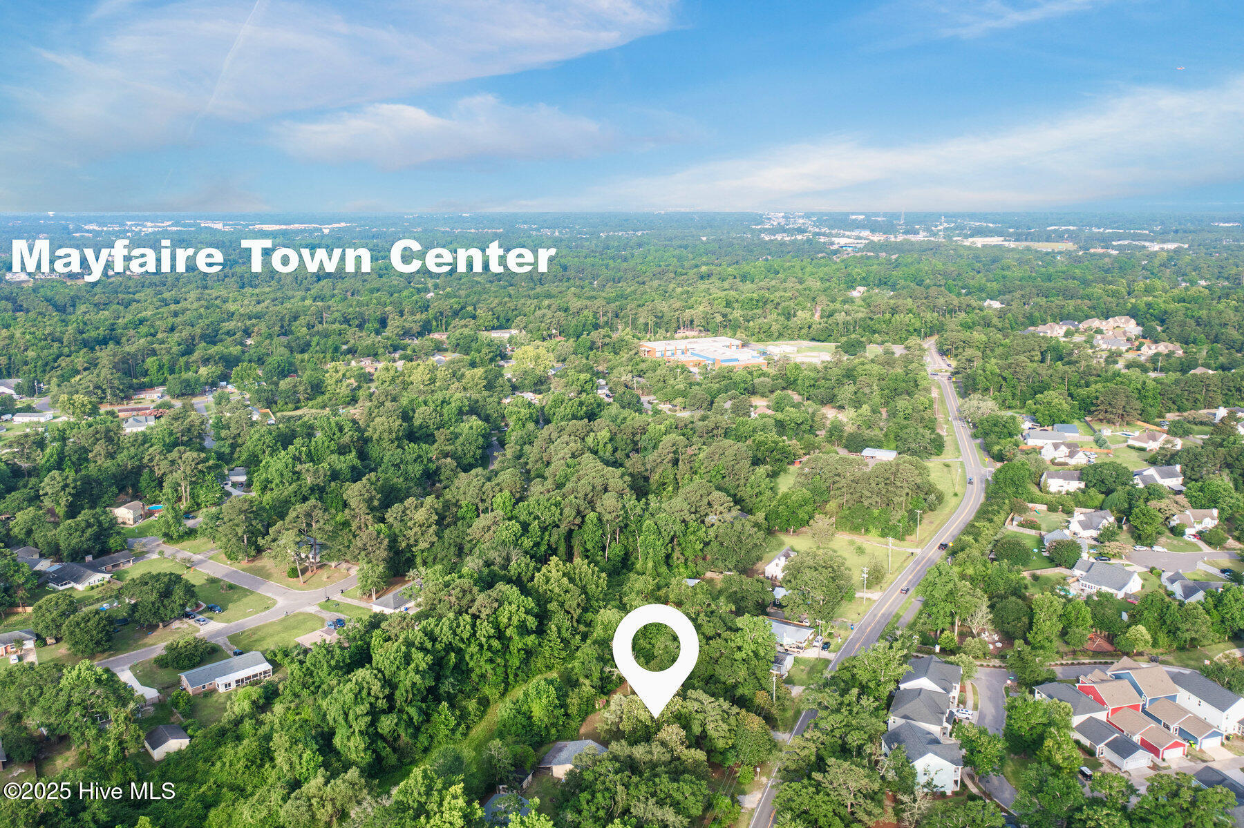 628 Middle Sound Loop Road Property Photo 5