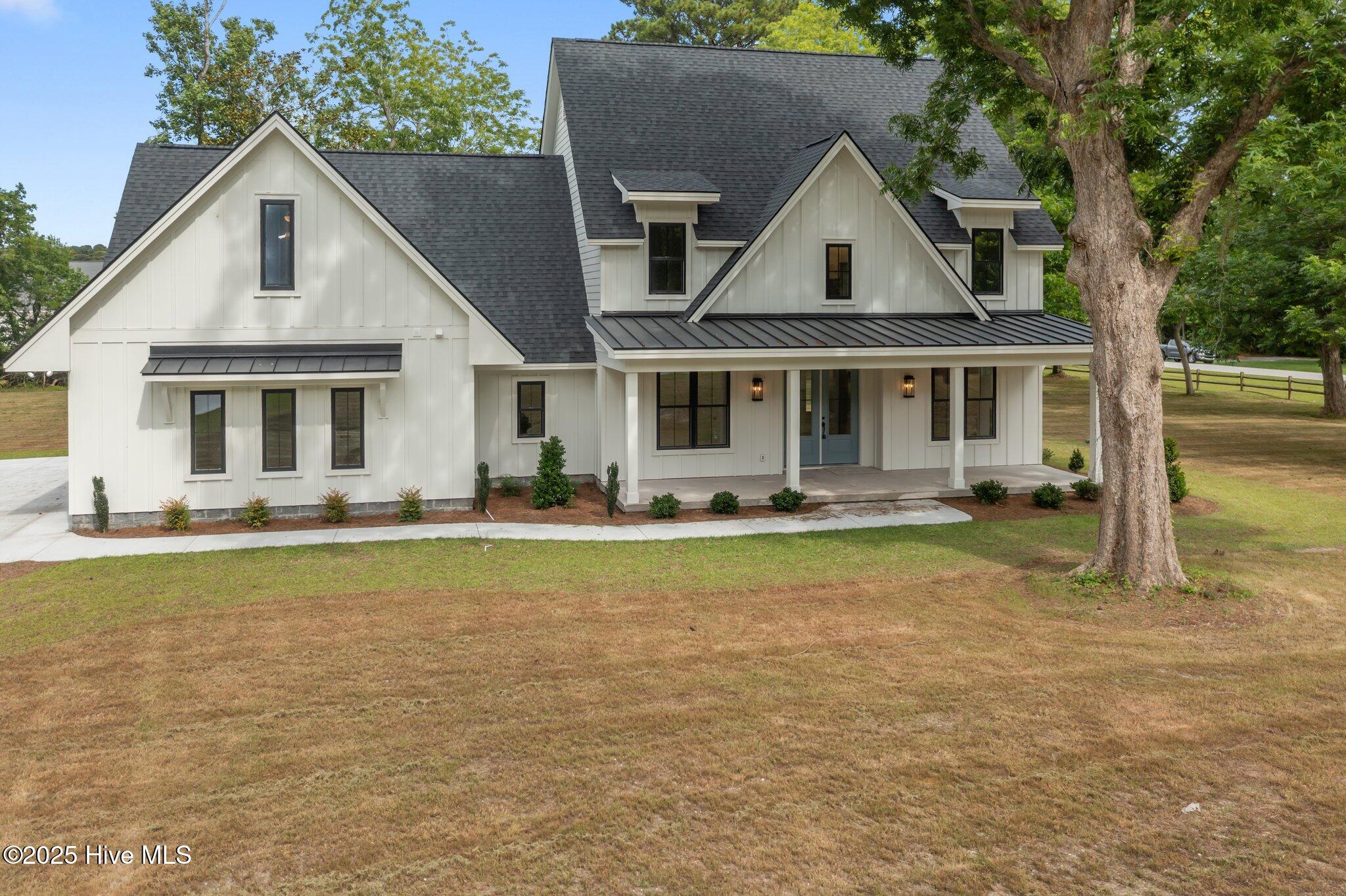 104 Indian Trail Property Photo 2