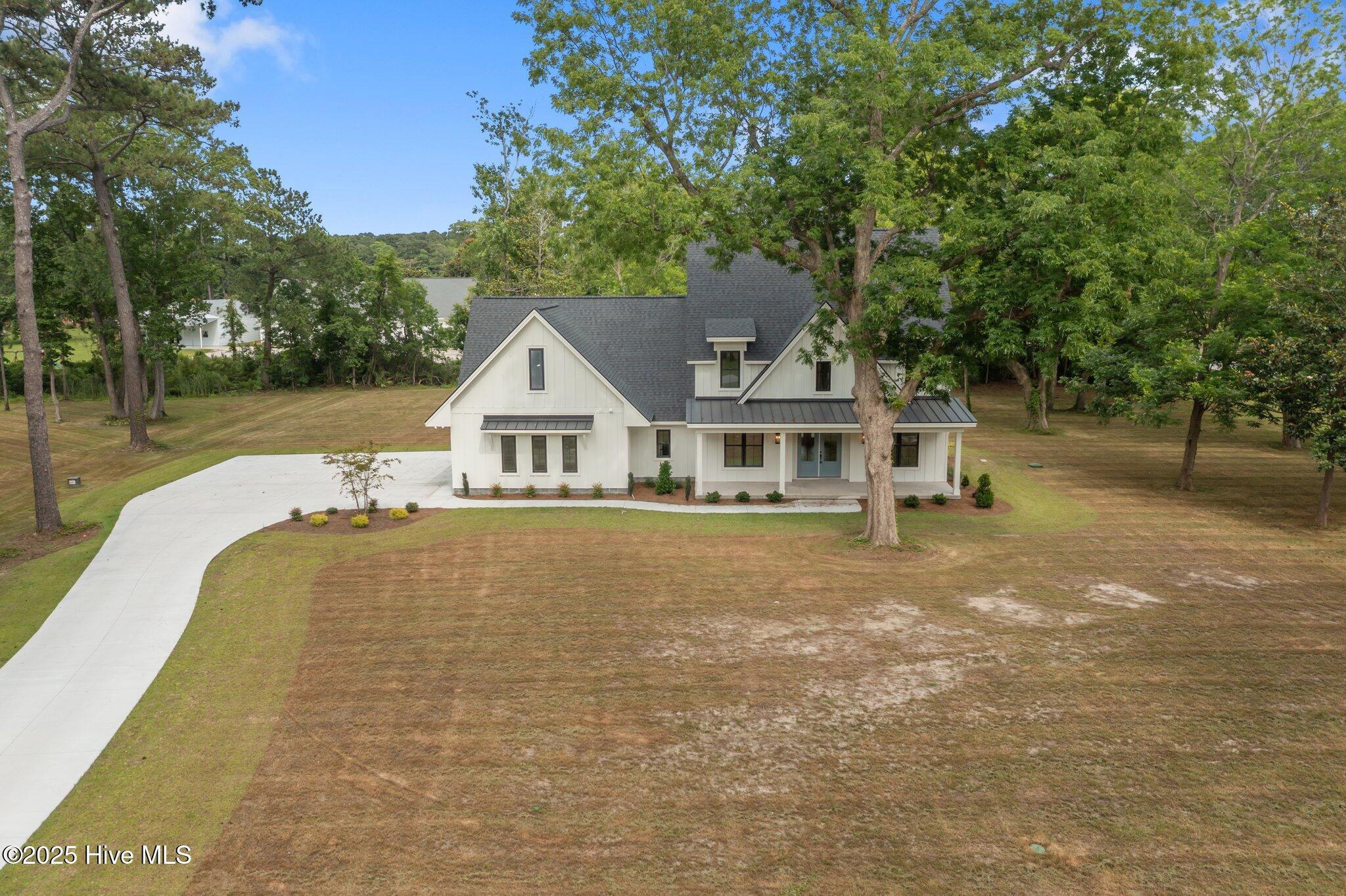 104 Indian Trail Property Photo 3