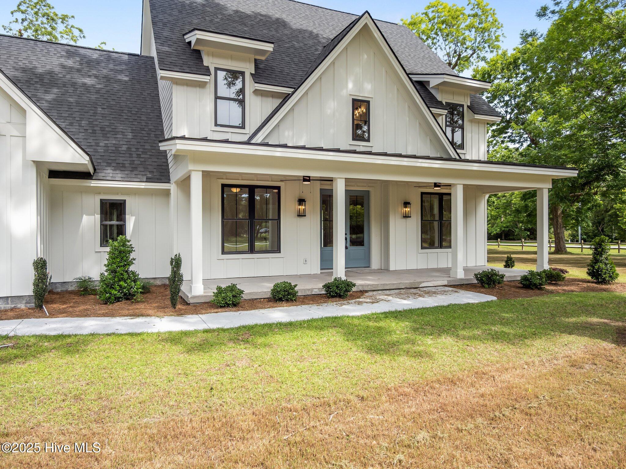 104 Indian Trail Property Photo 4