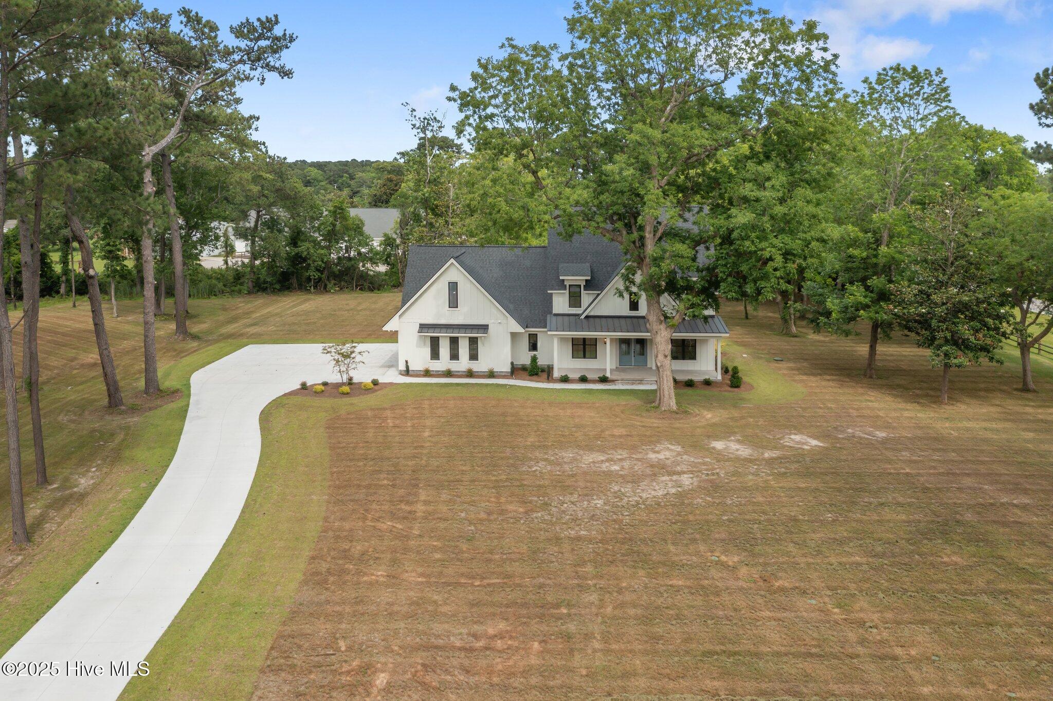 104 Indian Trail Property Photo 5