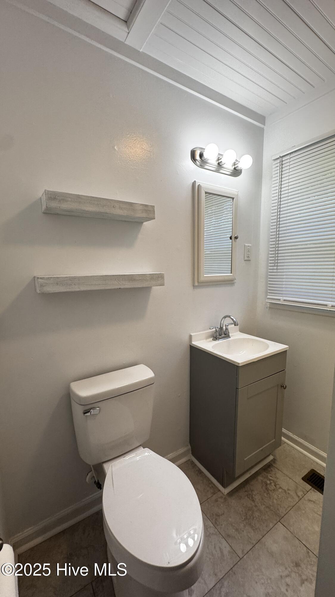 145 Lakewood Drive Property Photo 17