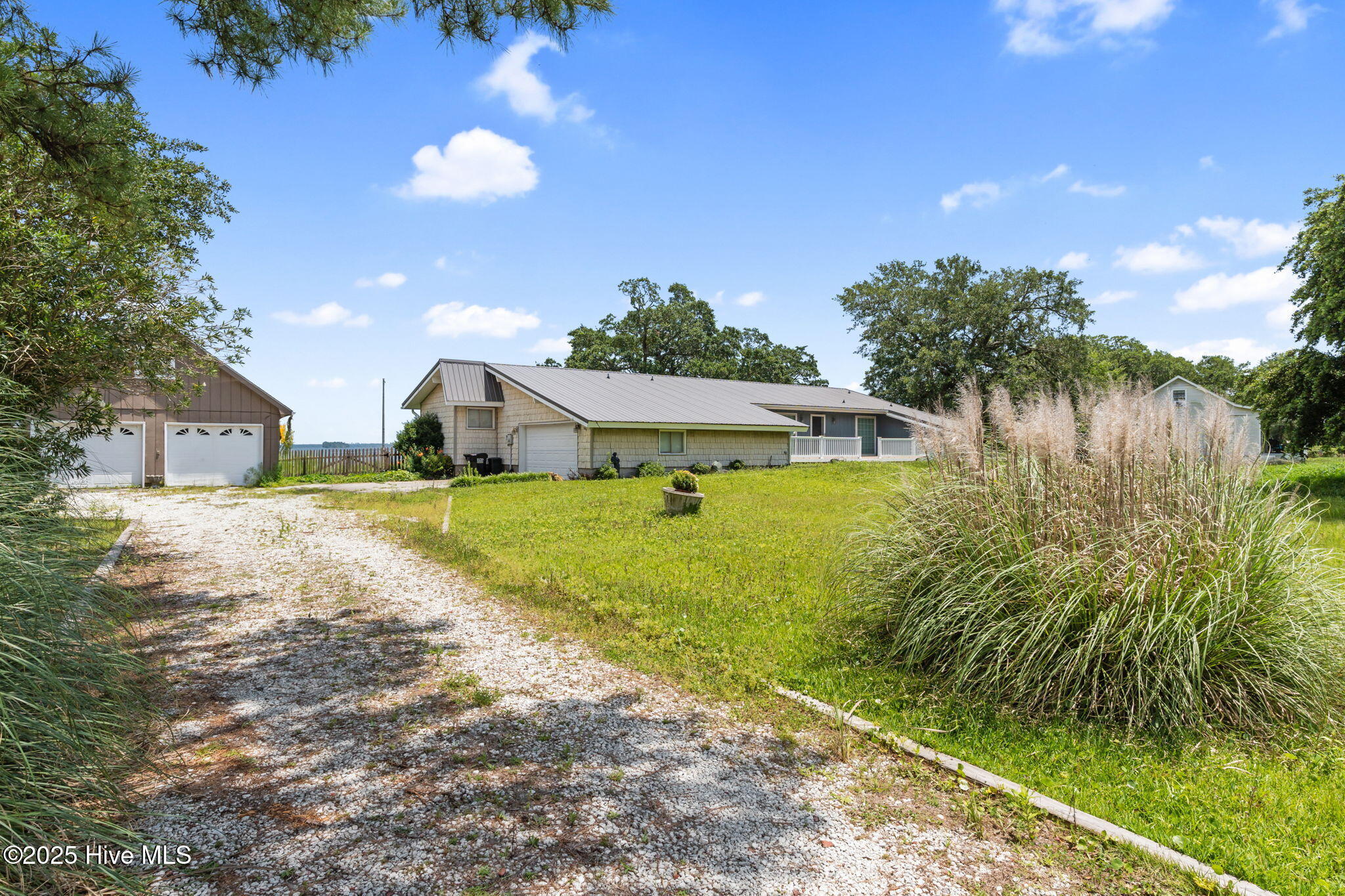 110 Gull Drive Property Photo 3