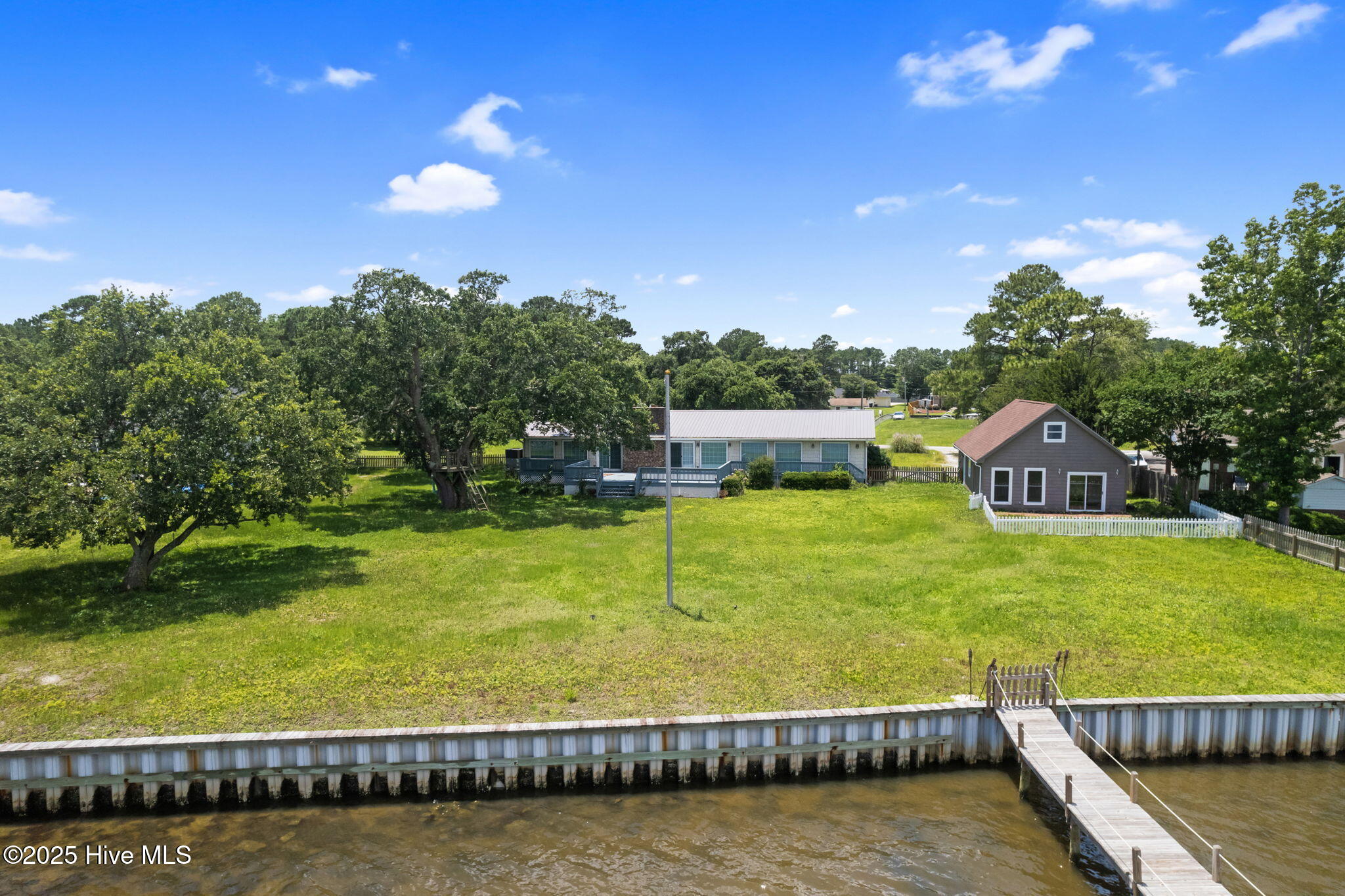 110 Gull Drive Property Photo 13