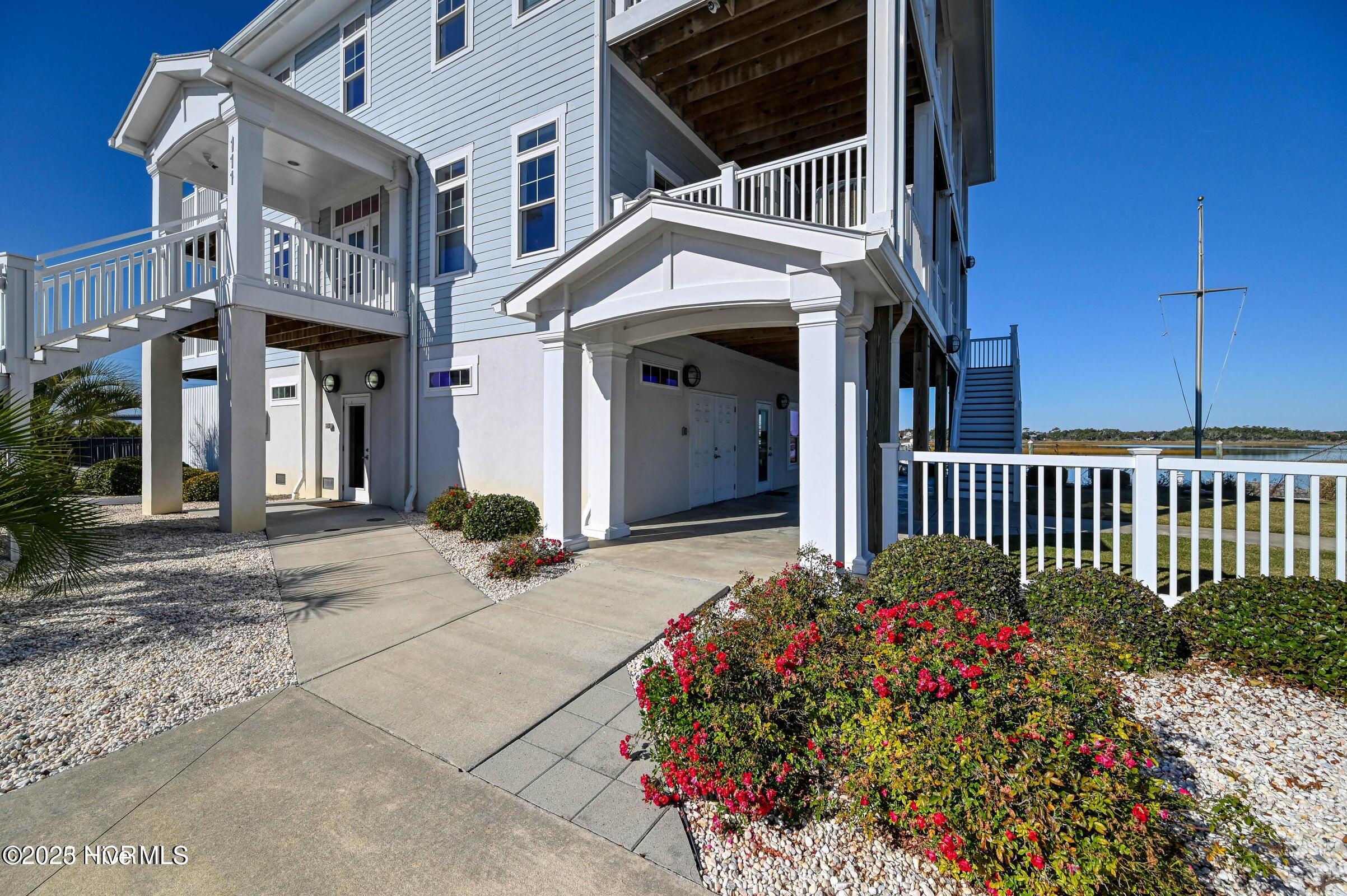 111 N New River Drive Property Photo 17