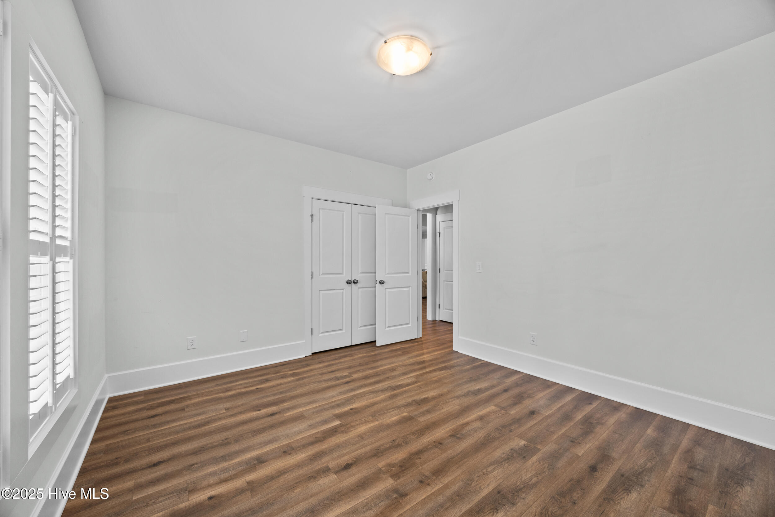 8633 Piney Hollow Court Property Photo 19