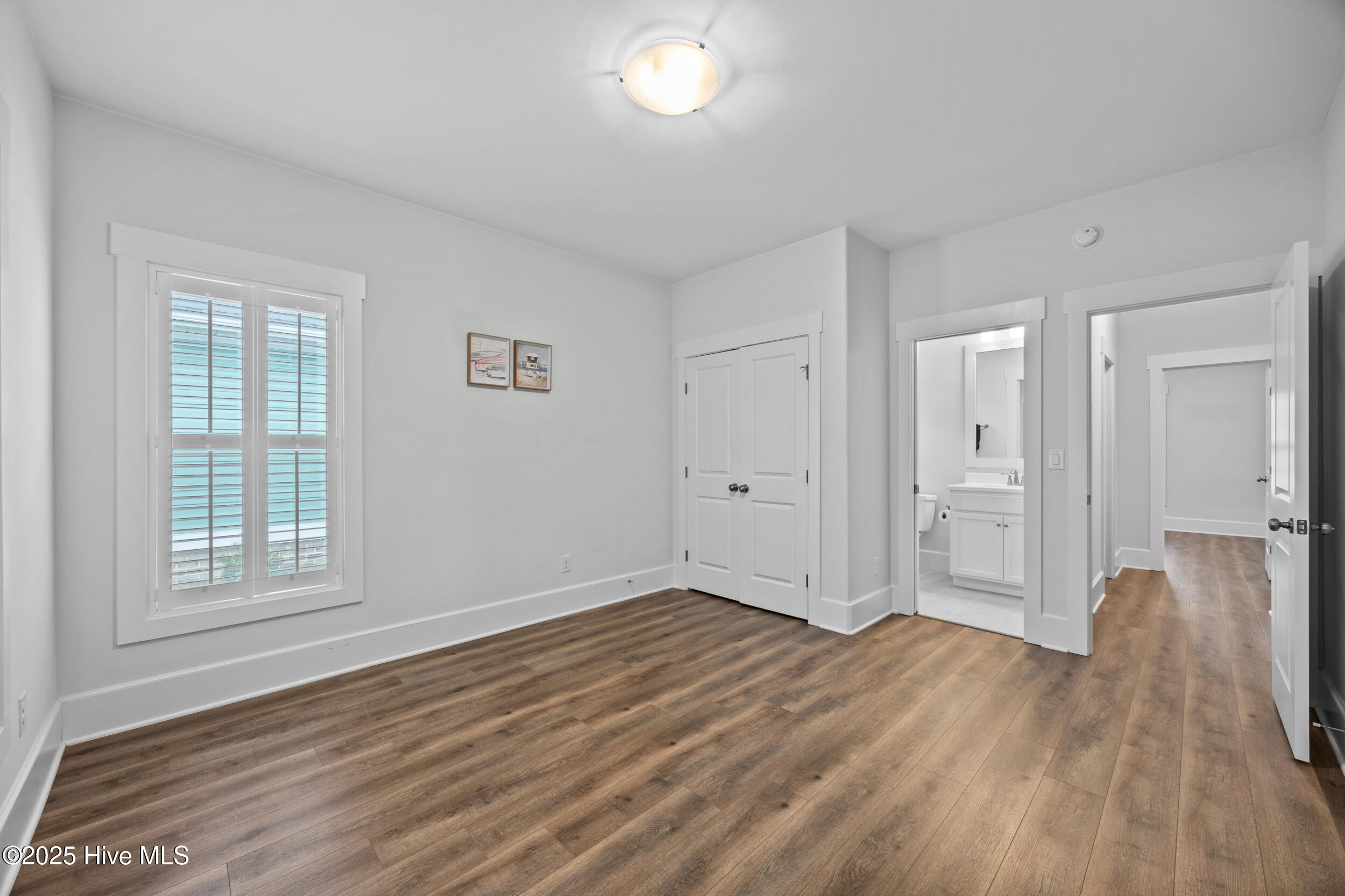 8633 Piney Hollow Court Property Photo 32