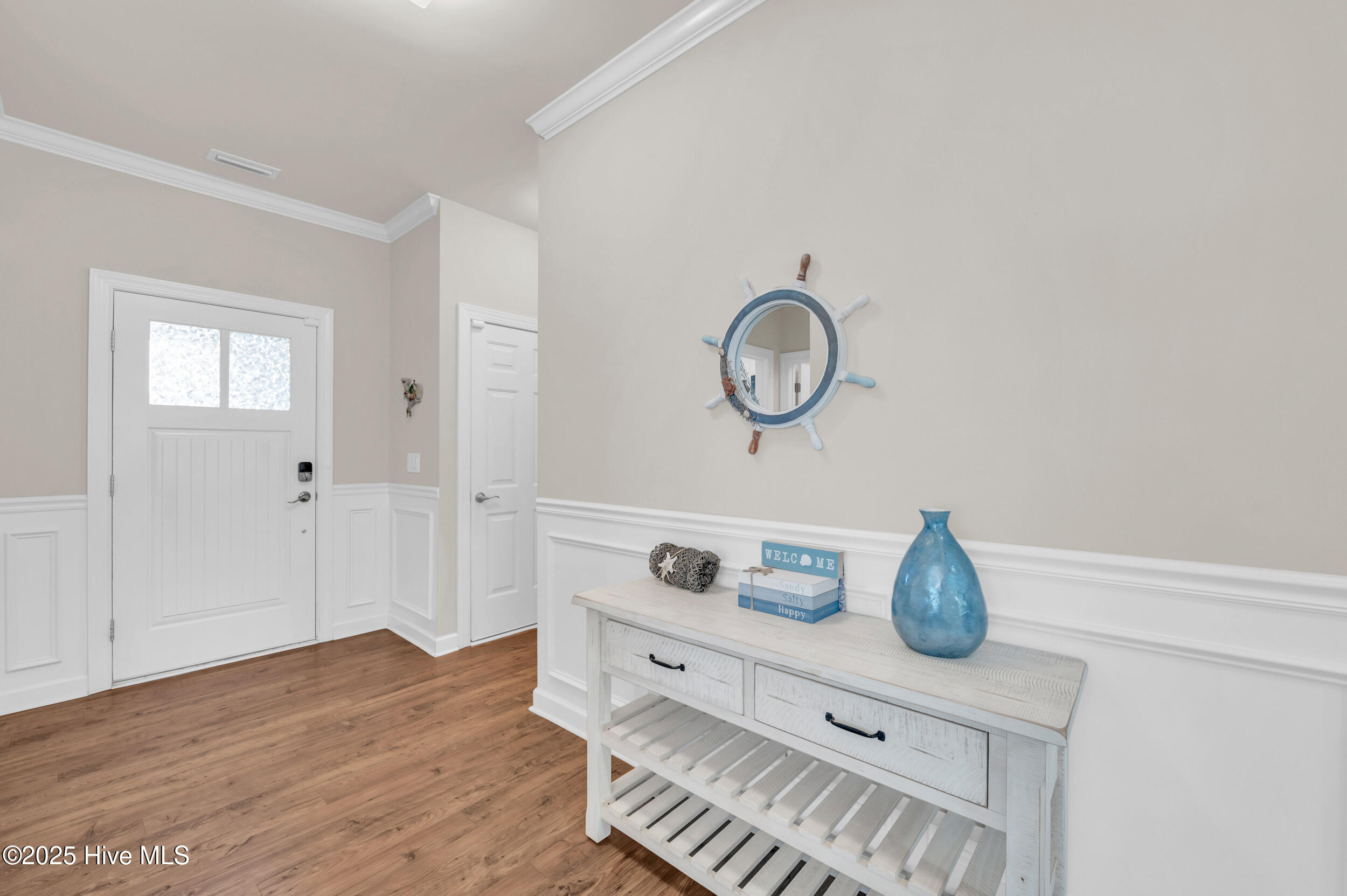 4054 Druids Glen Drive Property Photo 3