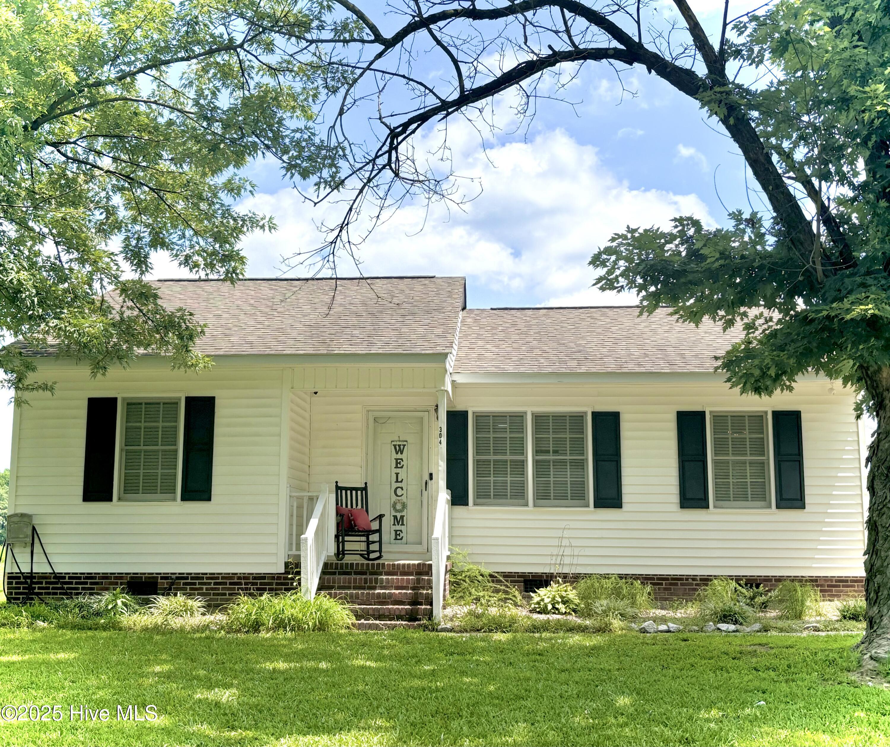 304 Branch Street Property Photo 1