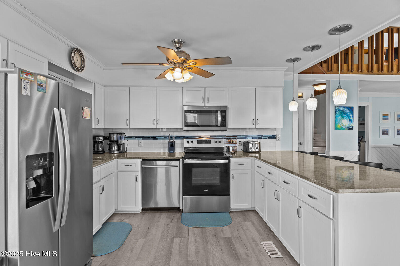 3222 E Beach Drive Property Photo 14