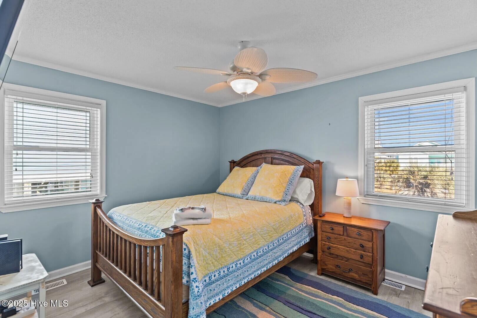 3222 E Beach Drive Property Photo 20