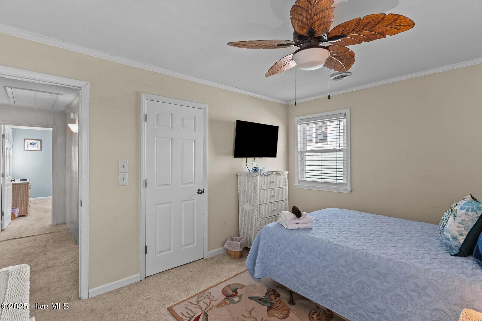 3222 E Beach Drive Property Photo 23