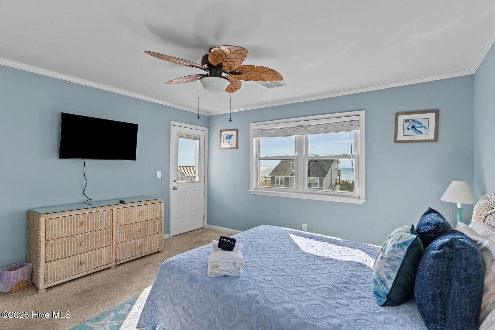 3222 E Beach Drive Property Photo 24