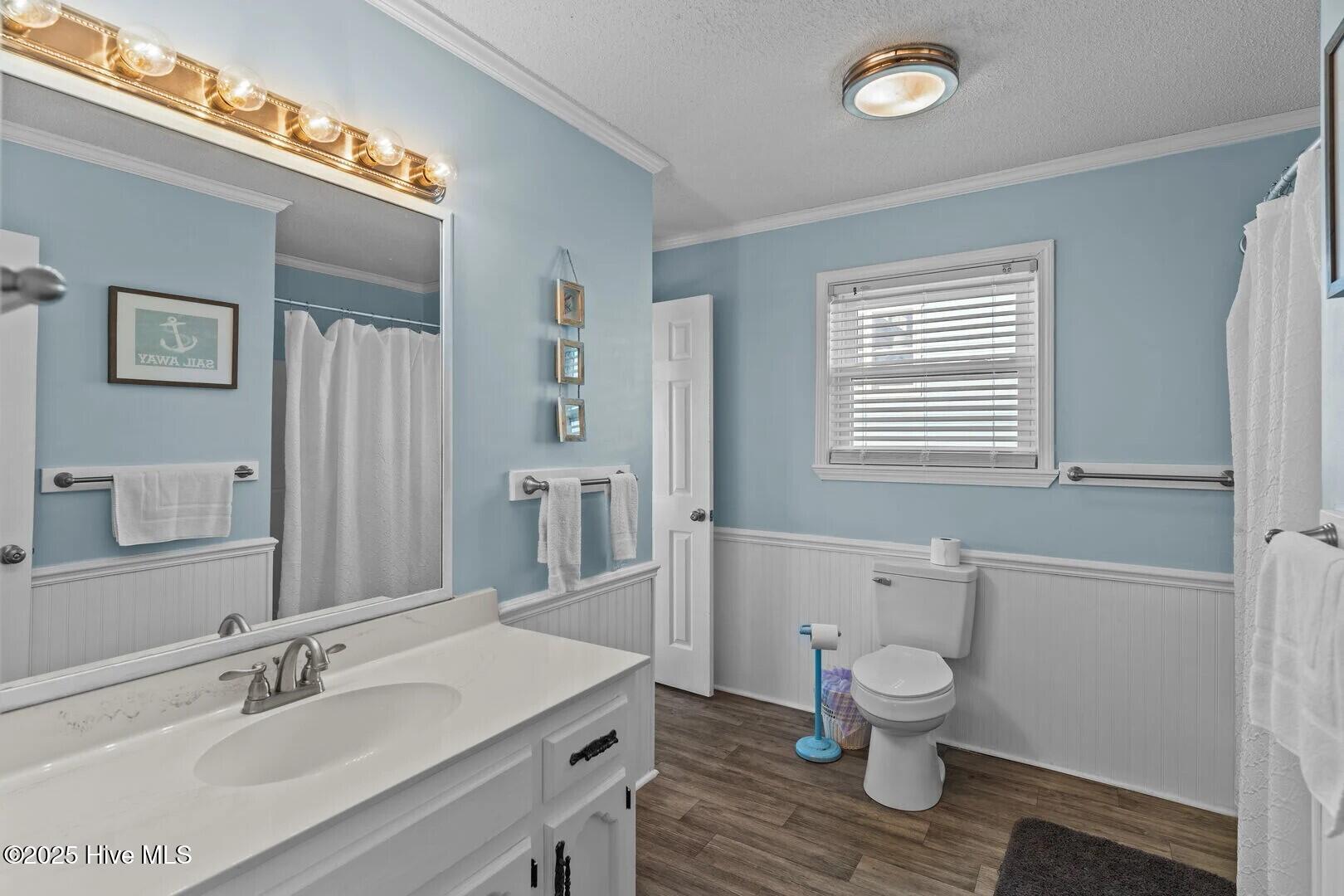 3222 E Beach Drive Property Photo 25