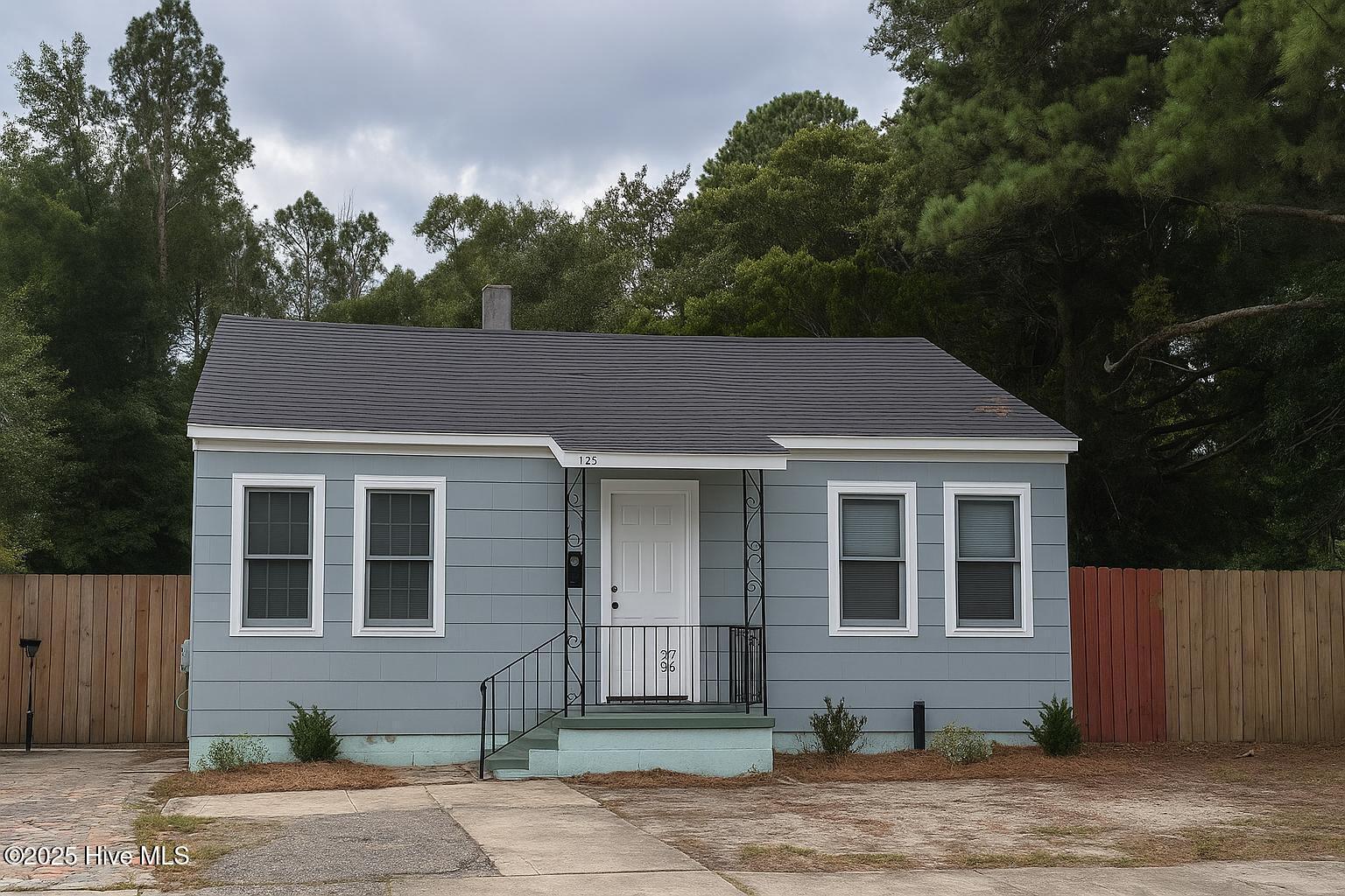 226 Calhoun Drive Property Photo 1