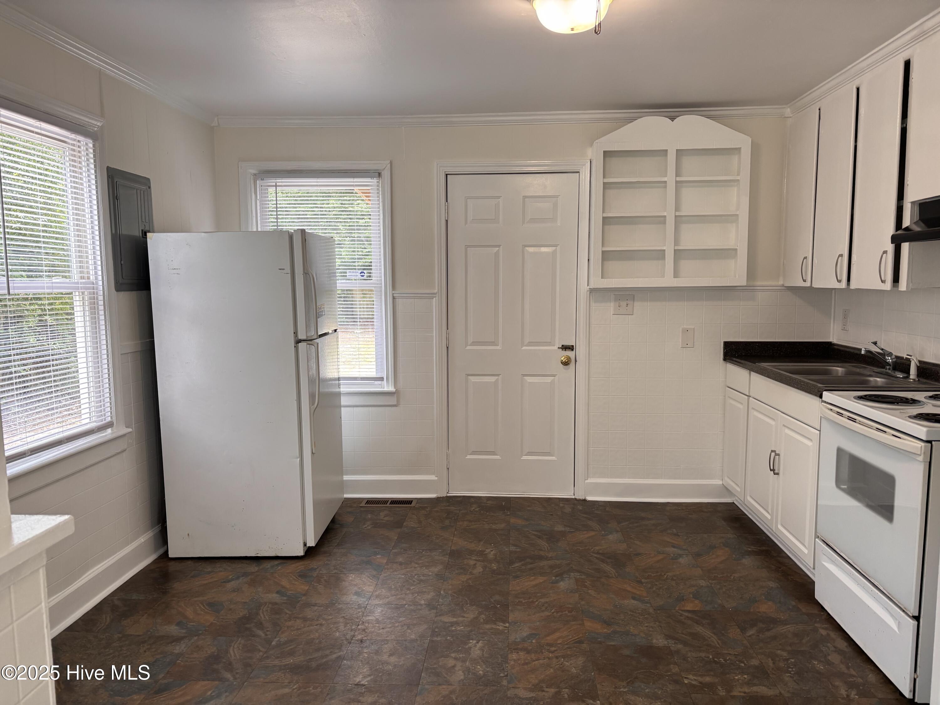 226 Calhoun Drive Property Photo 6