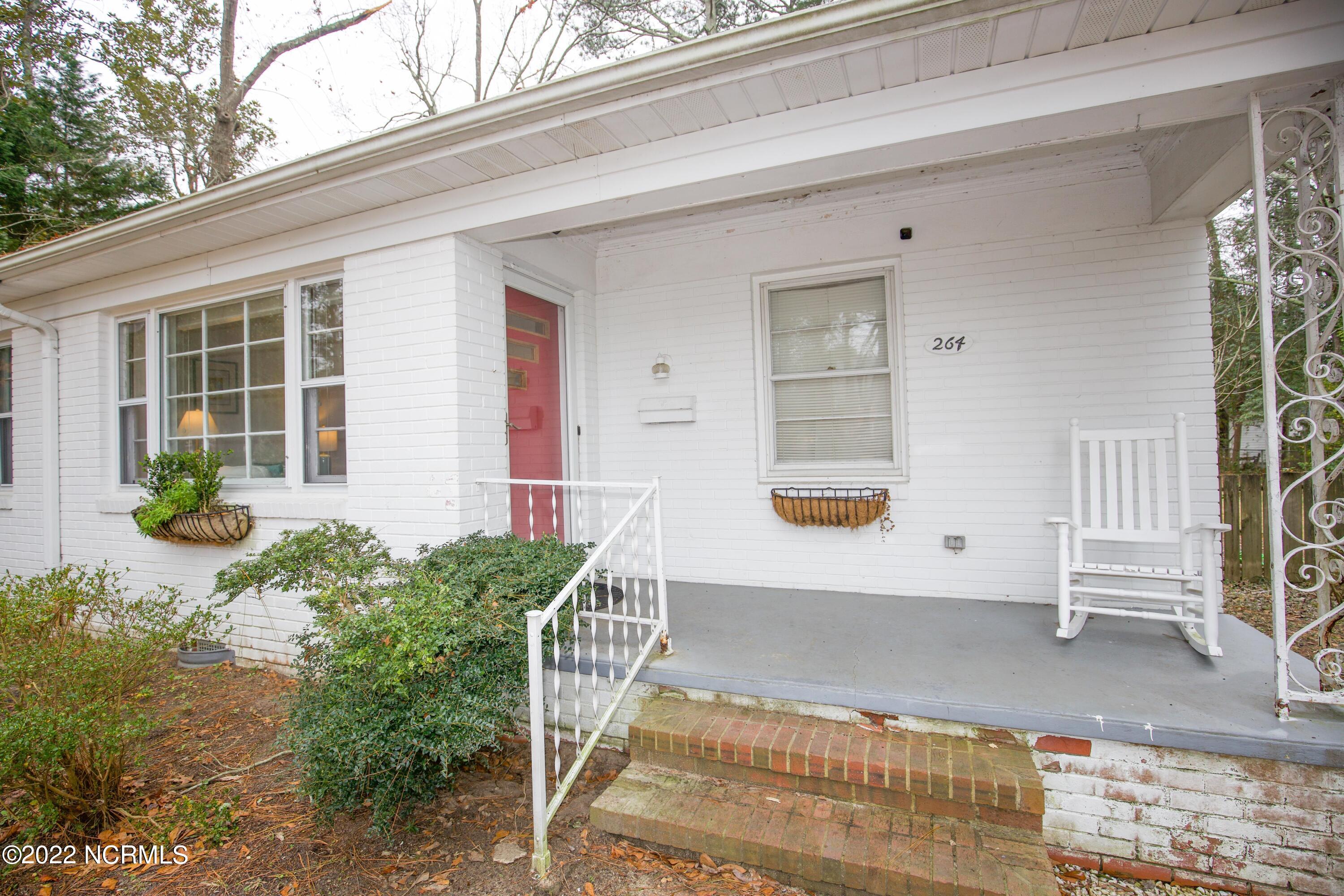 264 E Indiana Avenue Property Photo 1