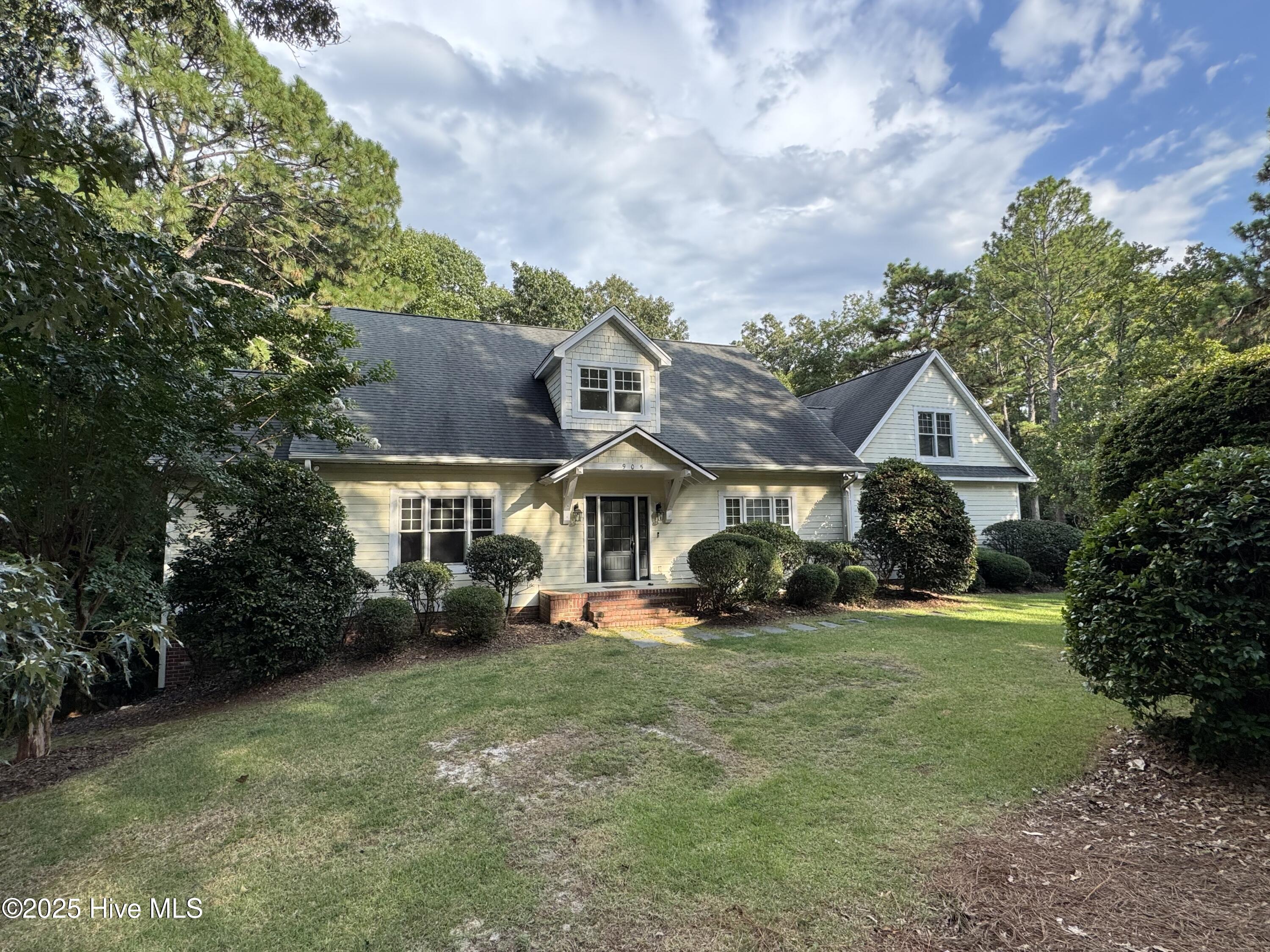 905 Sandavis Road Property Photo 1