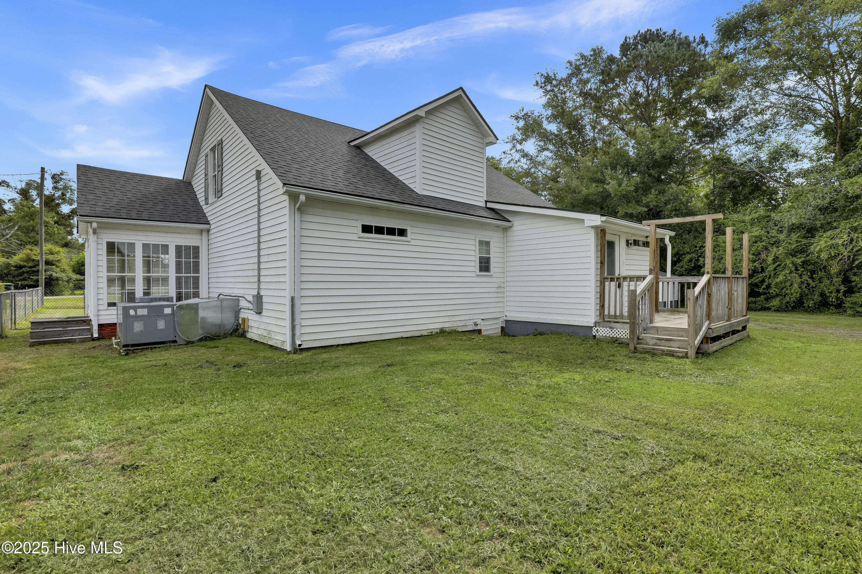 2971 Penderlea Highway Property Photo 23