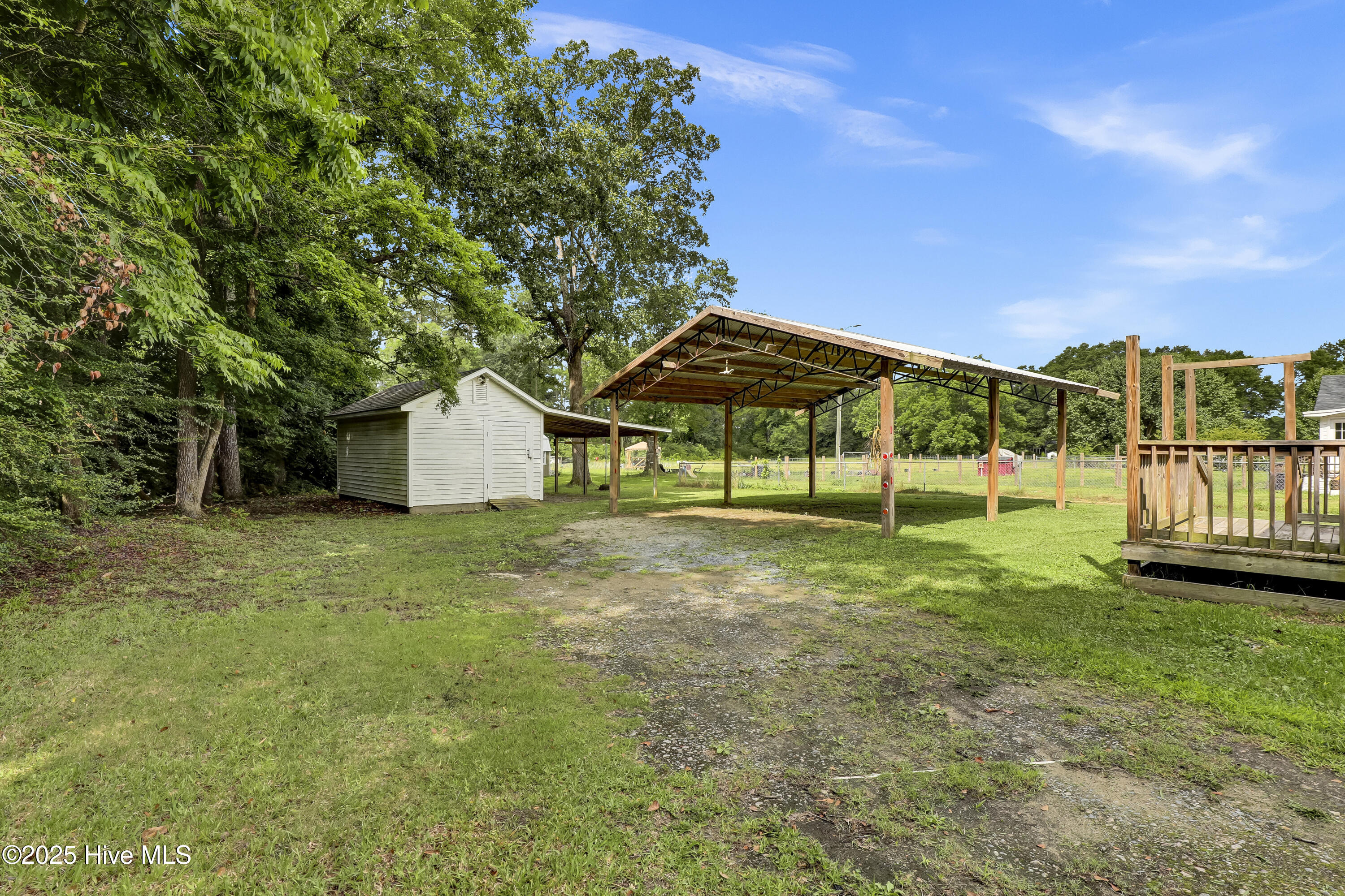 2971 Penderlea Highway Property Photo 24