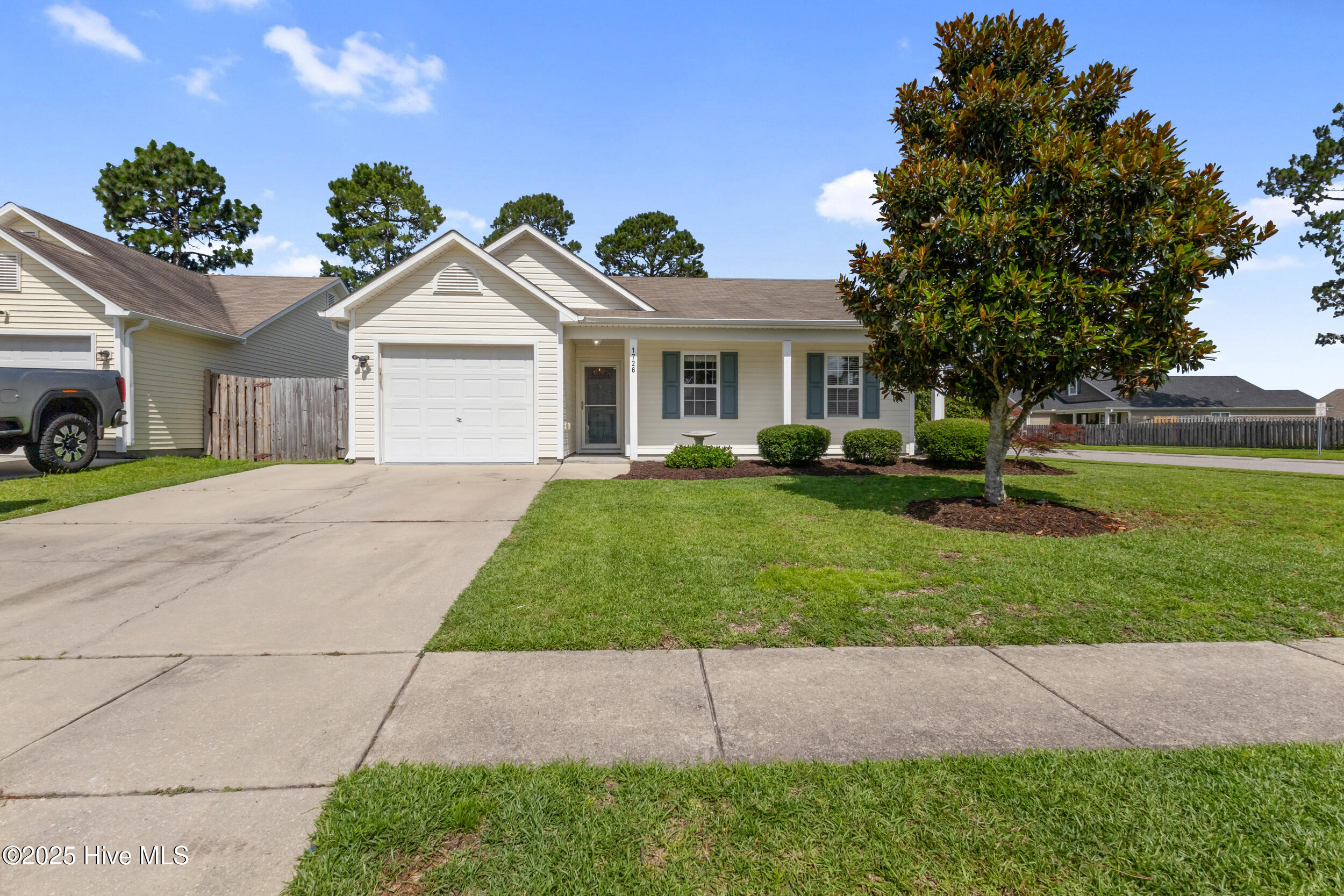 1726 Pepperwood Way Property Photo 1