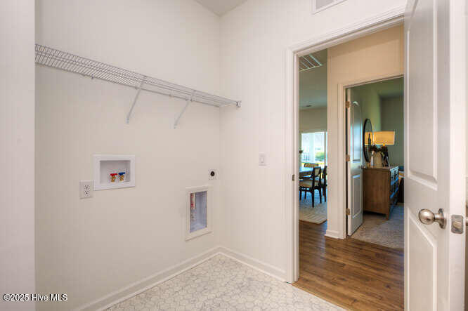 1664 Greenside Court 77 Property Photo 21