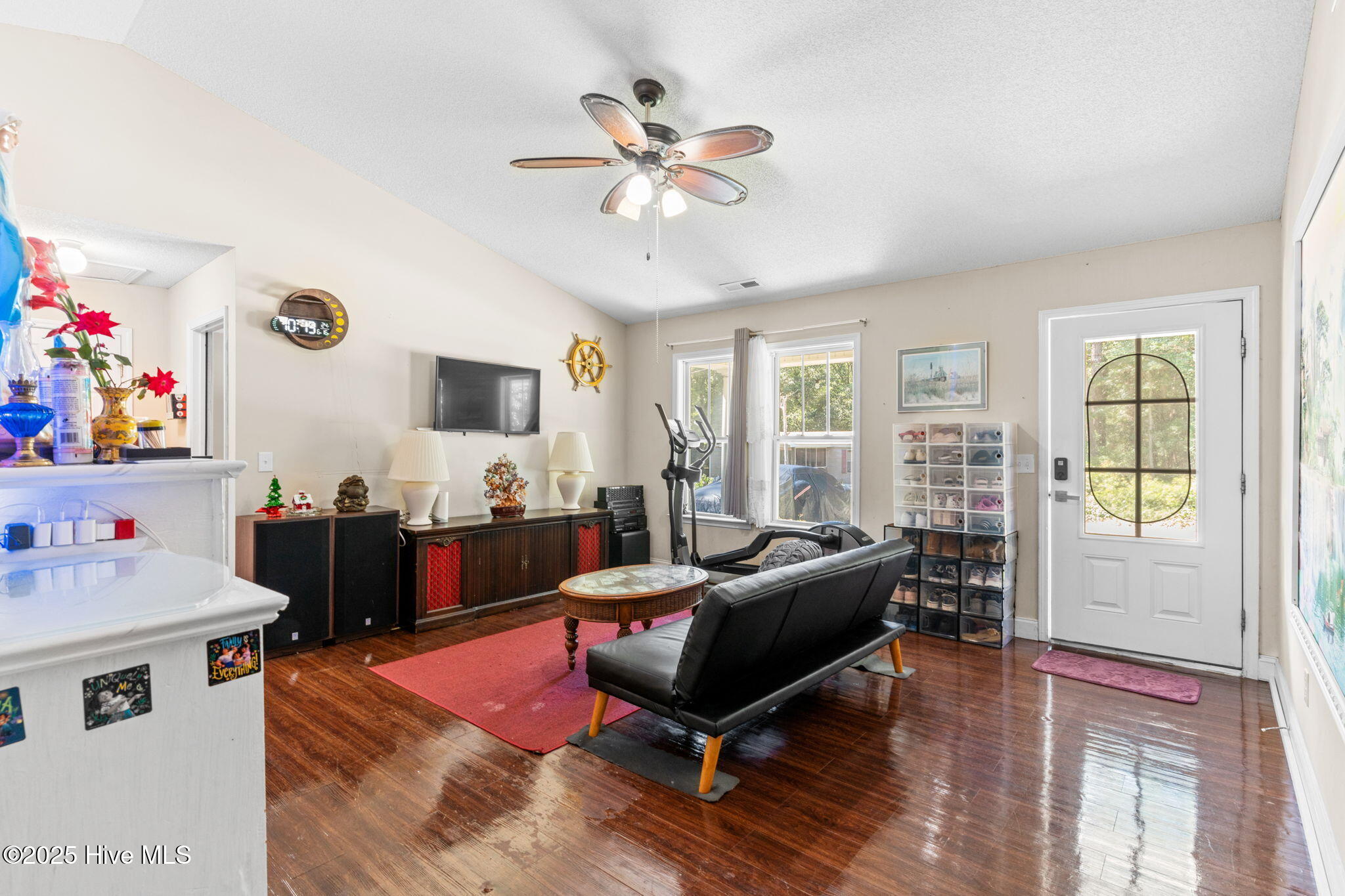 1062 Bahama Place Property Photo 10