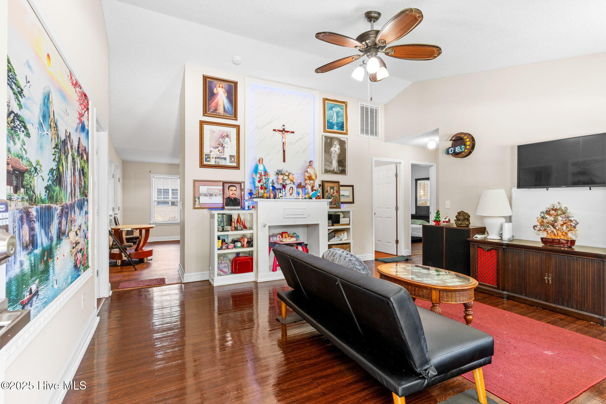 1062 Bahama Place Property Photo 12
