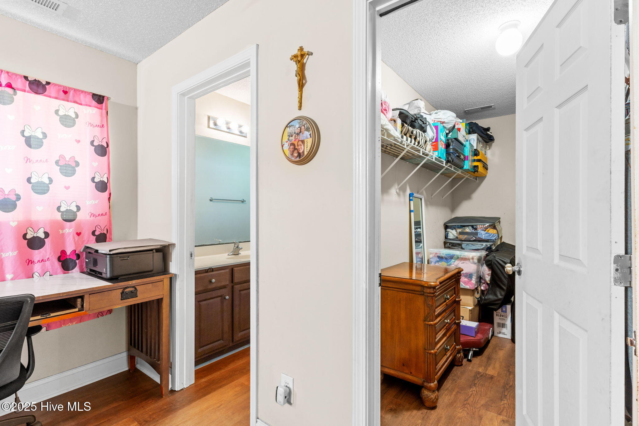 1062 Bahama Place Property Photo 17