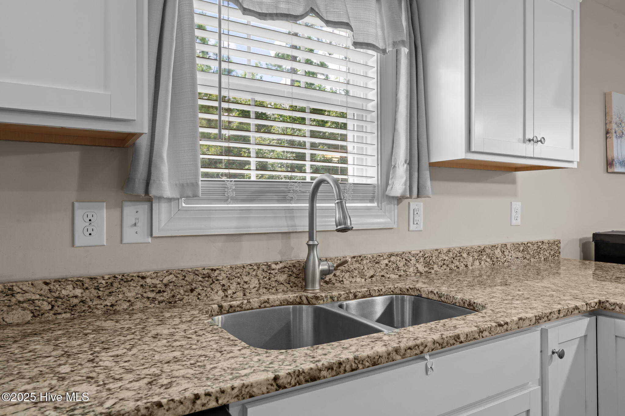 1021 Spot Circle Property Photo 20