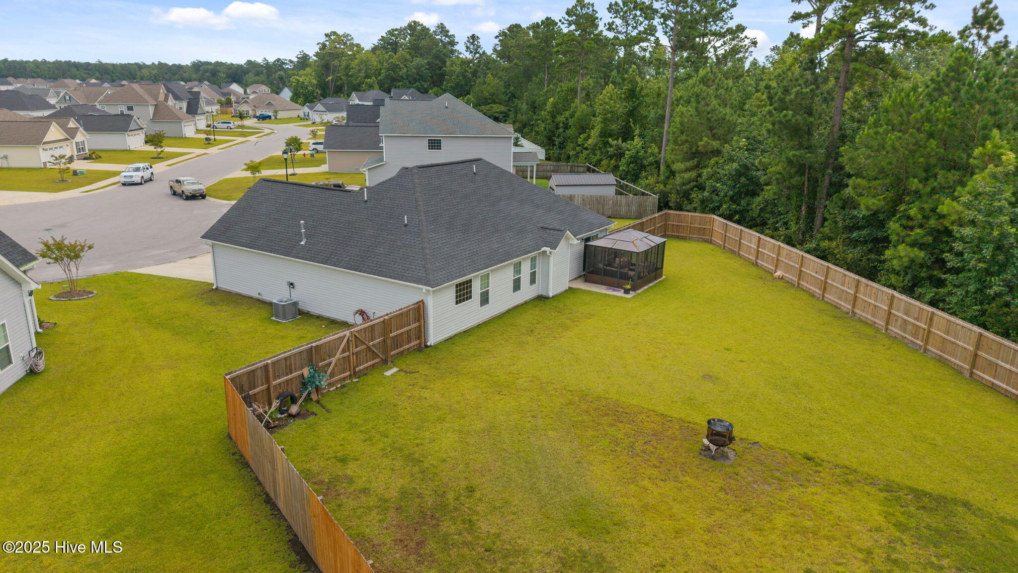 1021 Spot Circle Property Photo 36