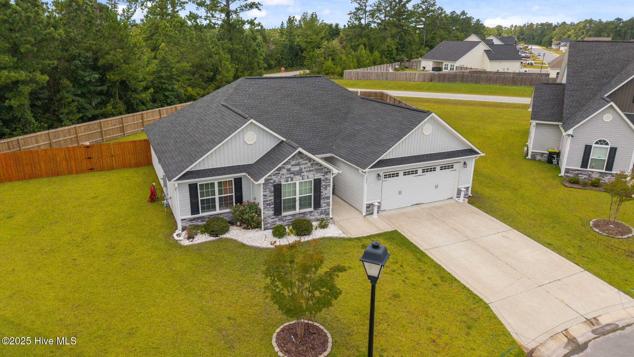 1021 Spot Circle Property Photo 40