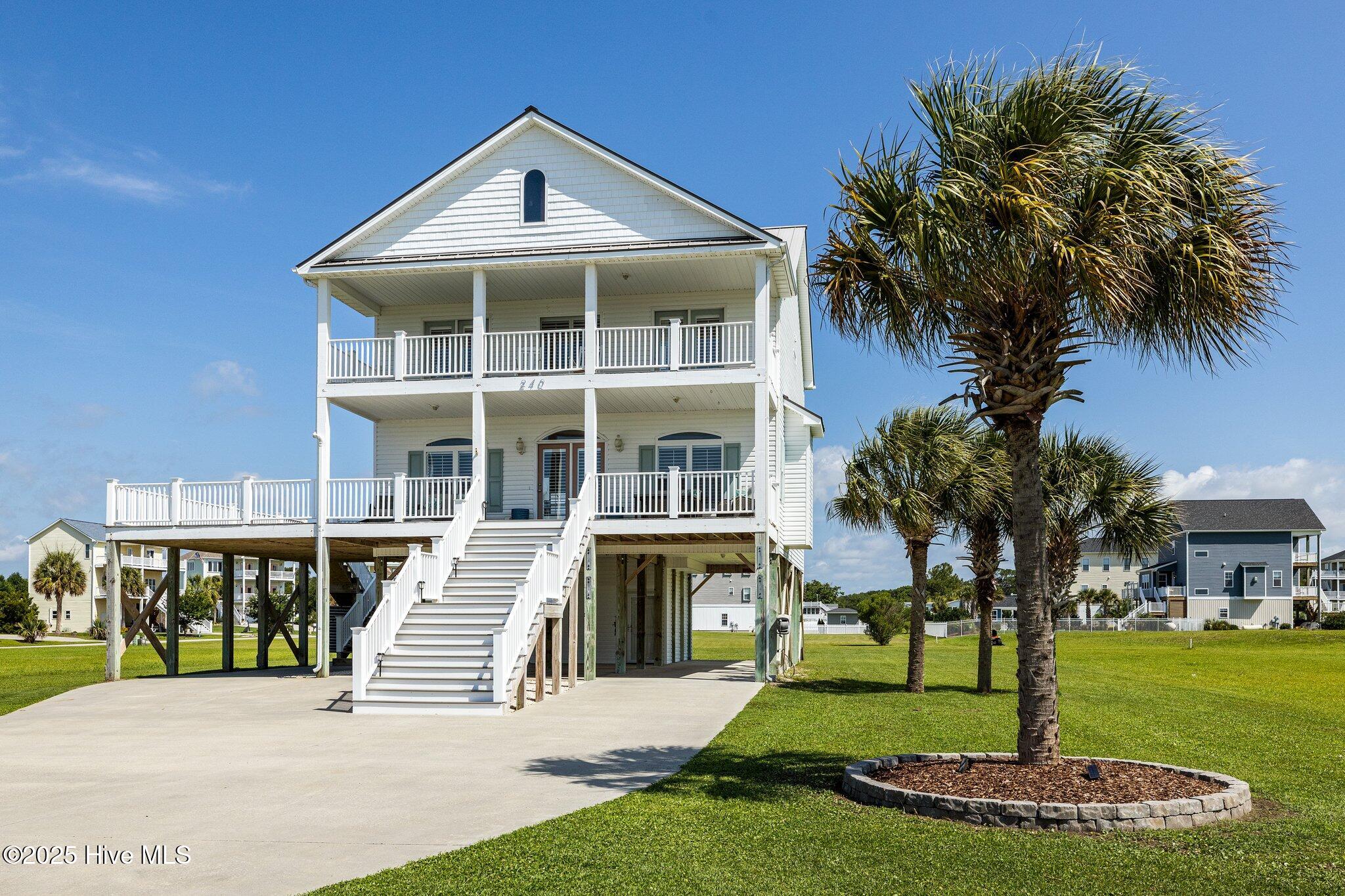 240 Live Oak Road Property Photo 1